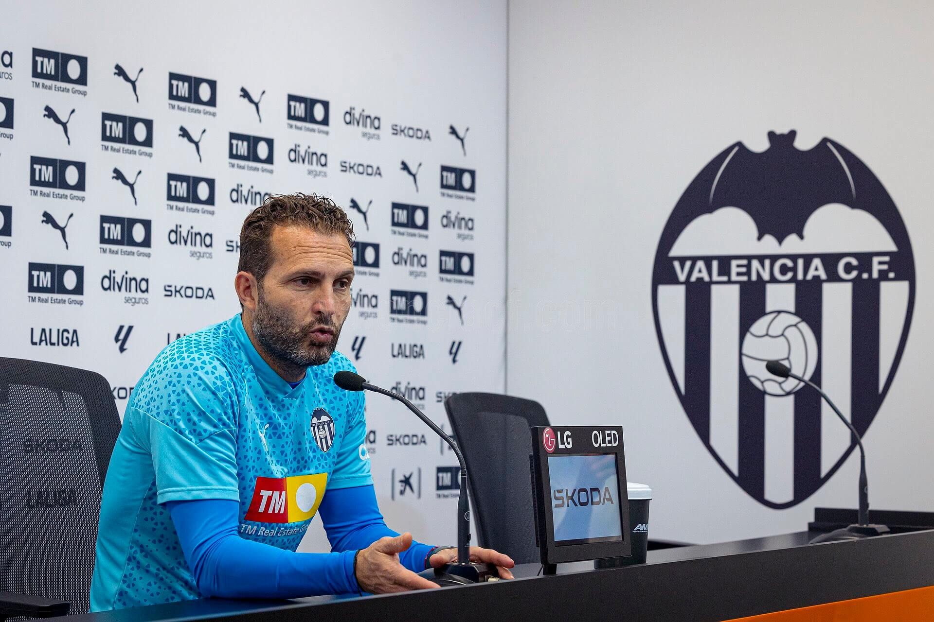 Rubén Baraja, en rueda de prensa.