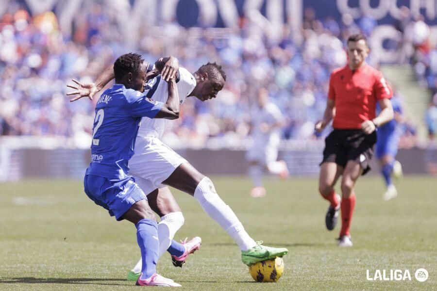 Sadiq Umar jugó en la segunda parte de la Real Sociedad en Getafe.
