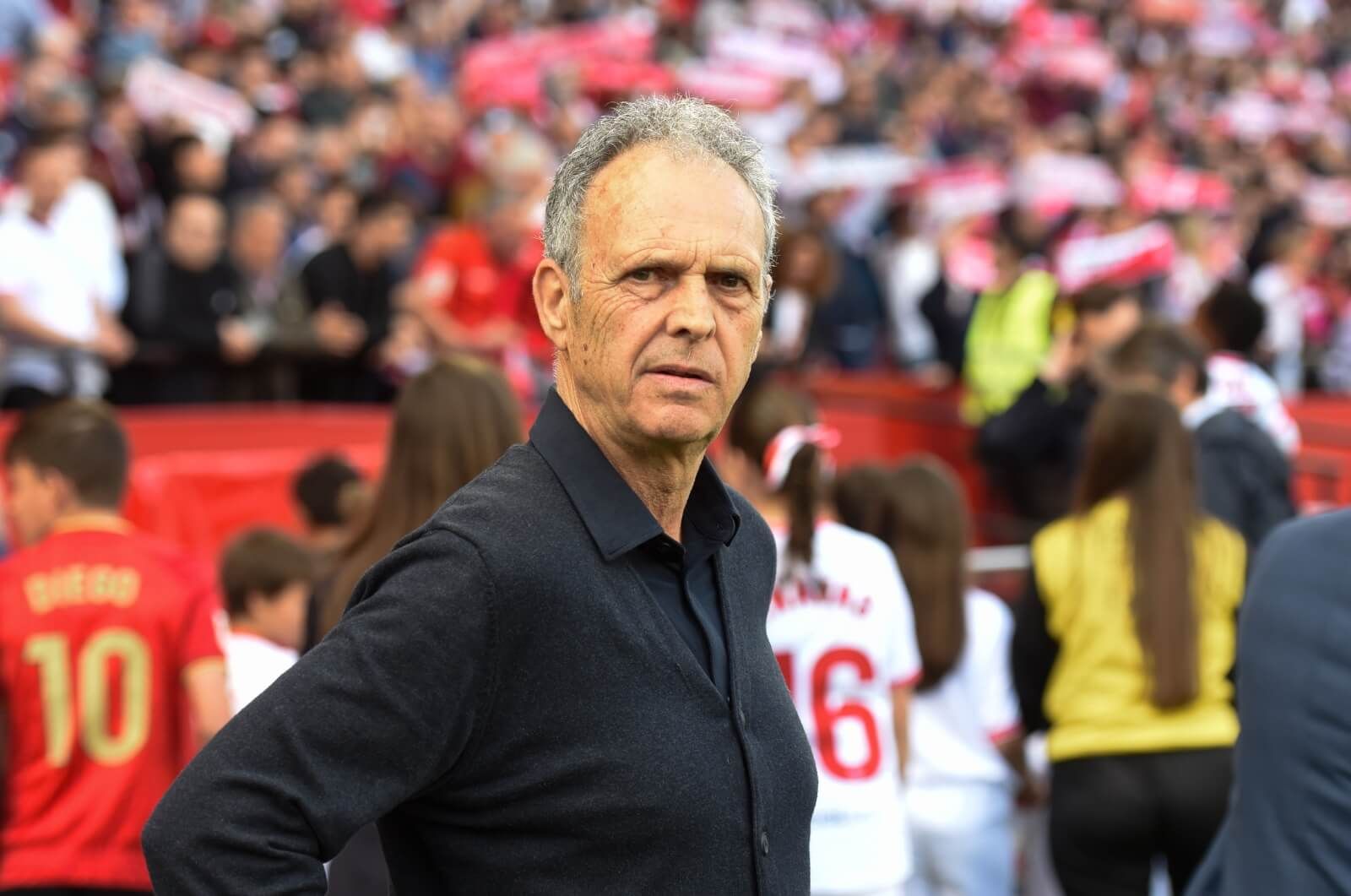  Joaquín Caparrós, en el Sevilla-Alavés.