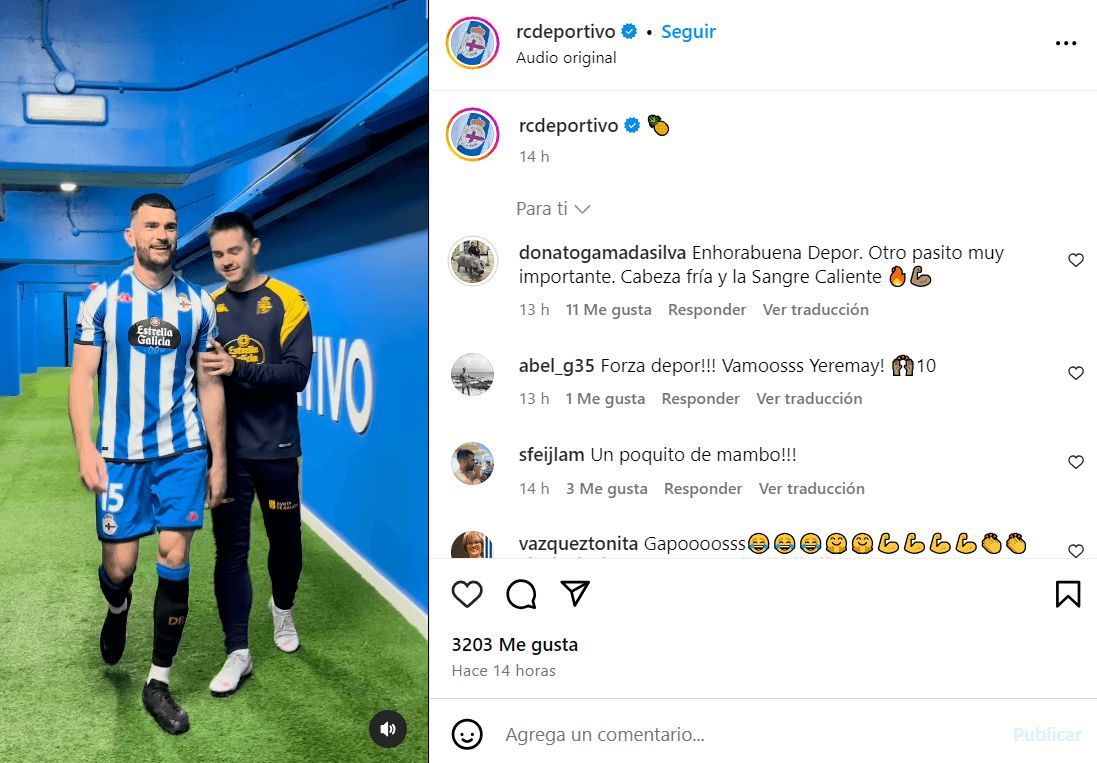  Donato felicita al Deportivo tras ganar a Unionistas.
