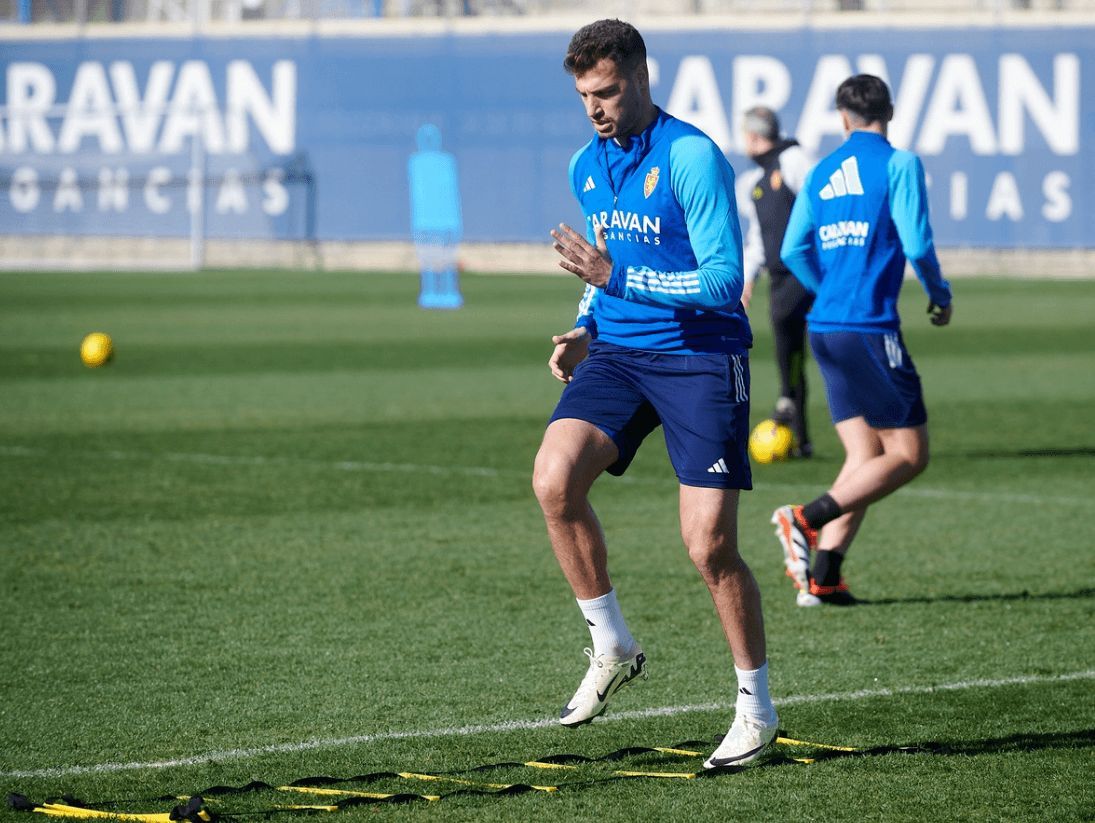 Sinan Bakis, durante un entrenamiento del Real Zaragoza (Foto: ZGZ).