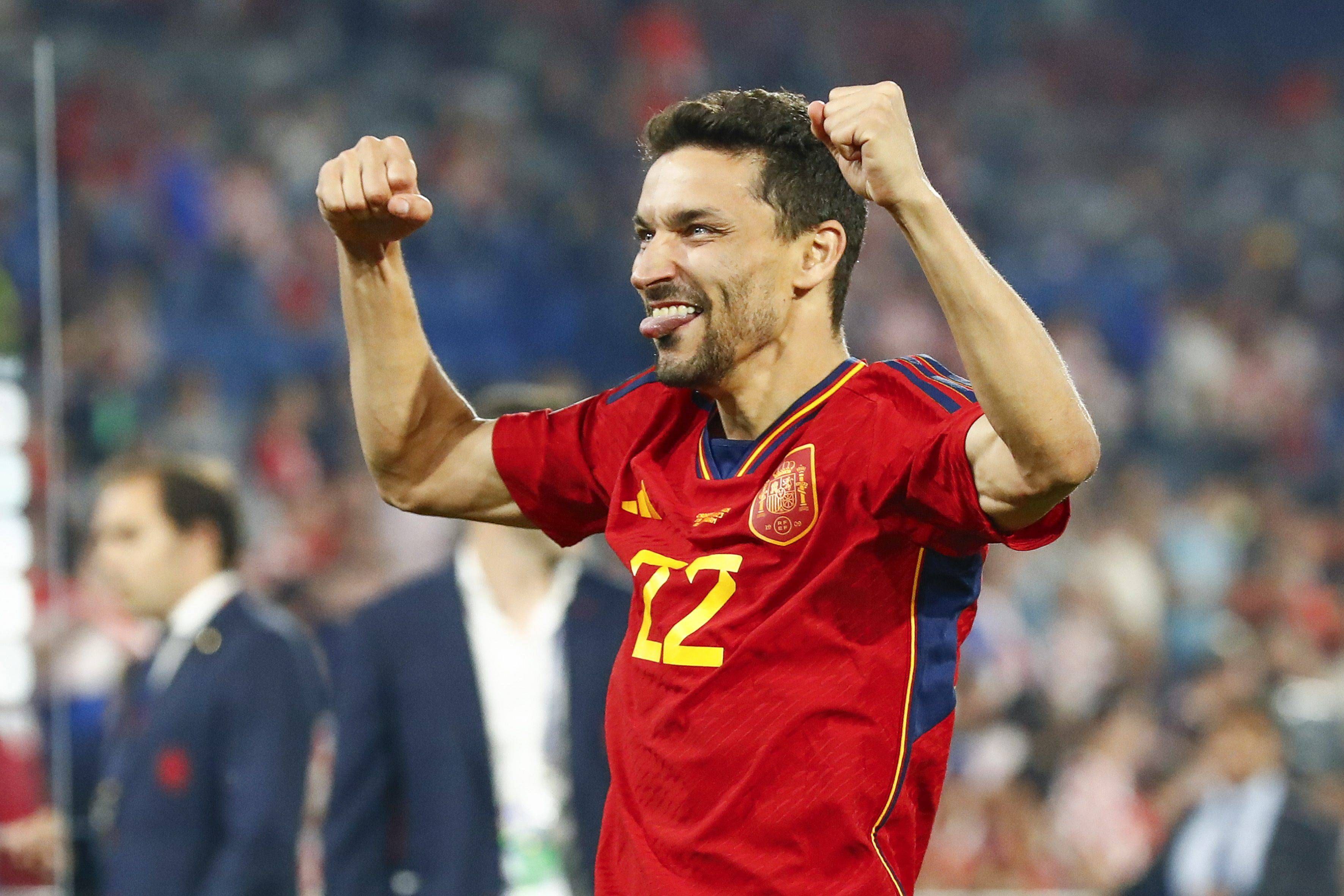  Jesús Navas celebra el título de la UEFA Nations League.