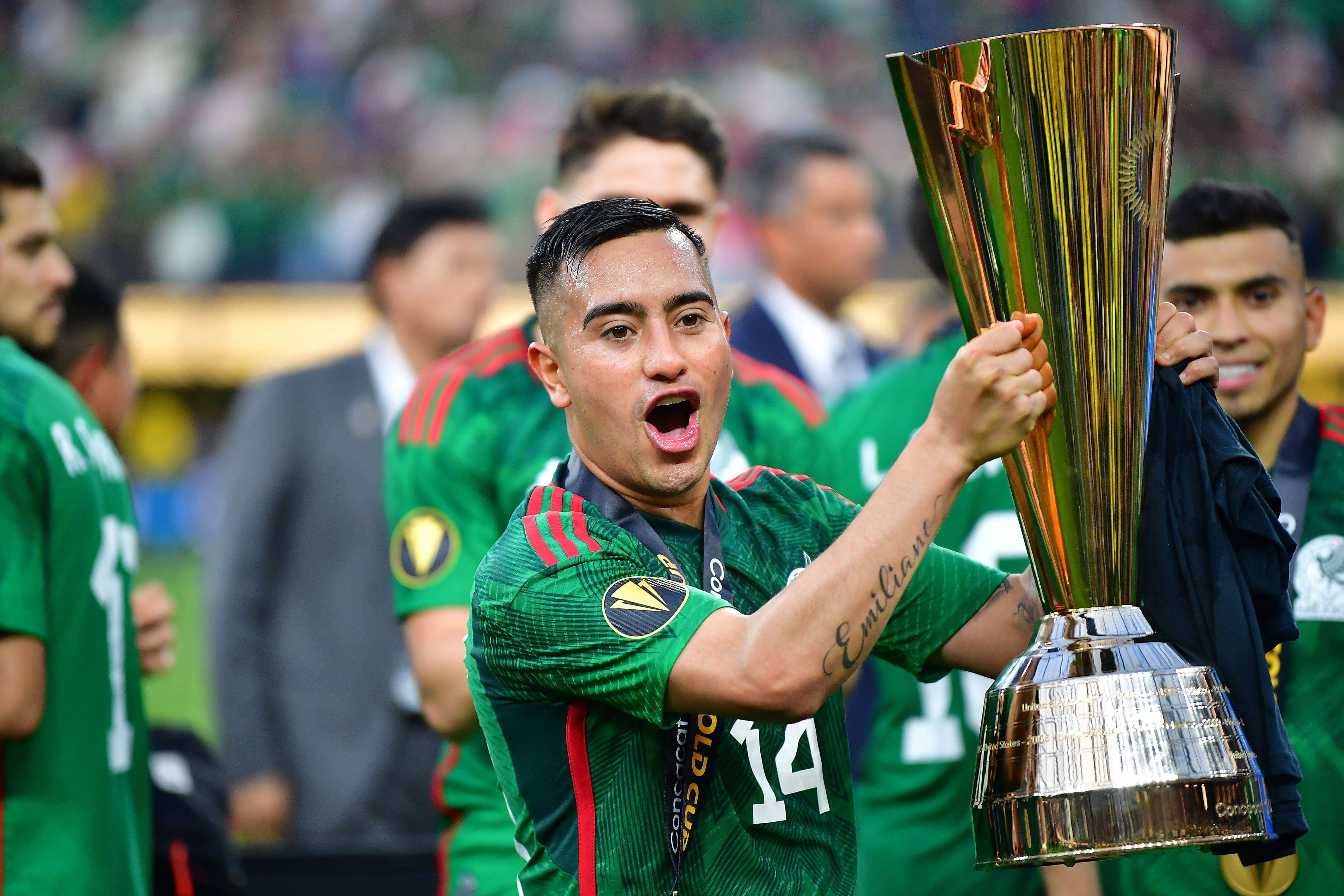 Erick Sánchez, con México.