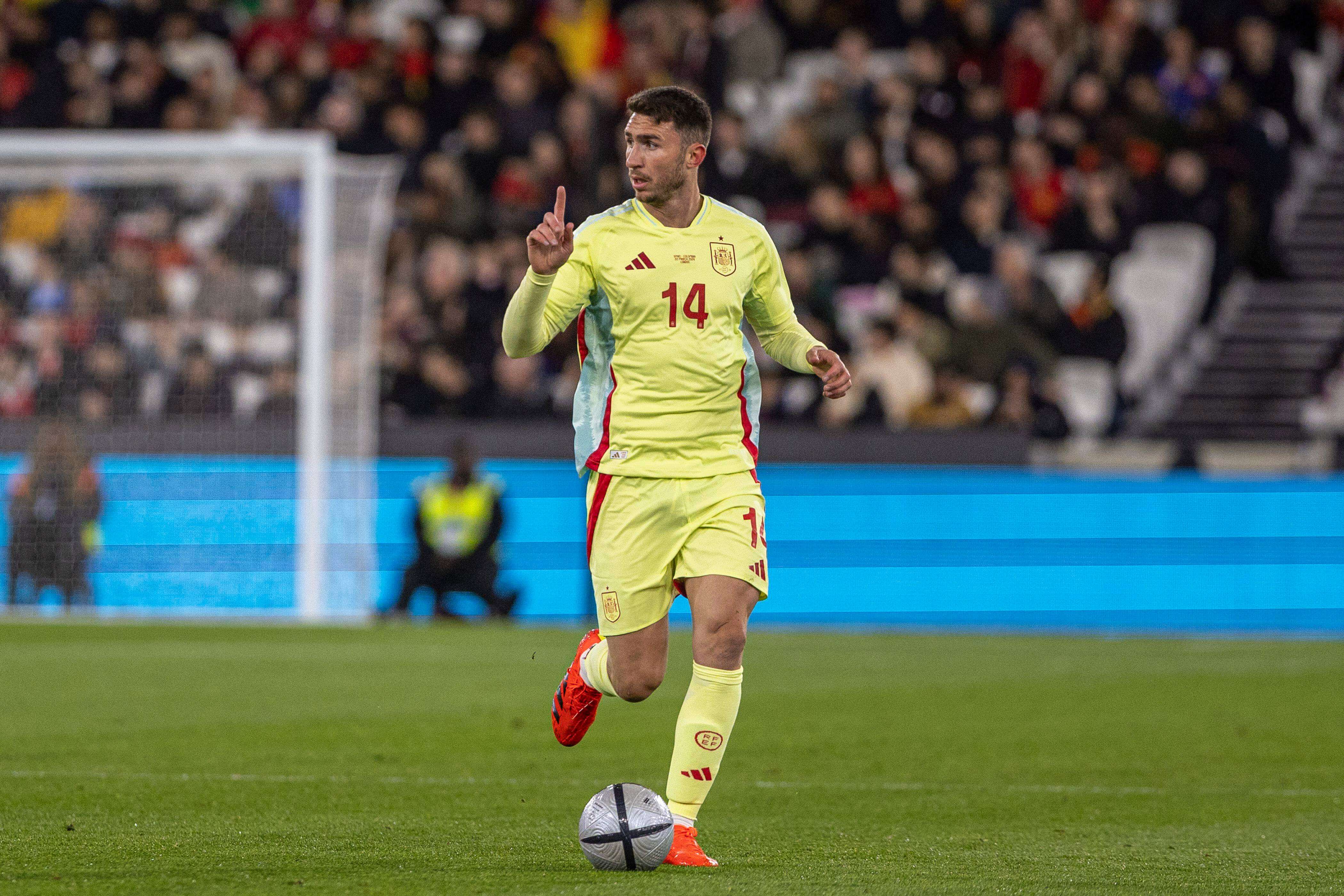  Aymeric Laporte durante un amistoso con la Selección Española.