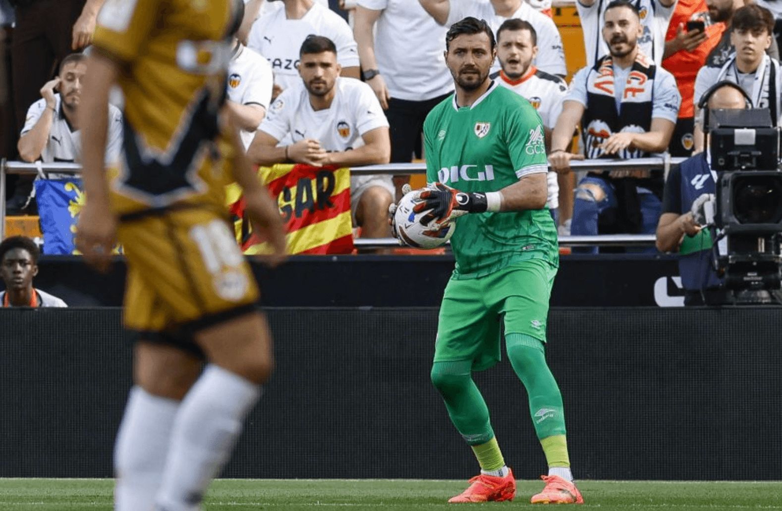 Stole Dimitrievski, en Mestalla