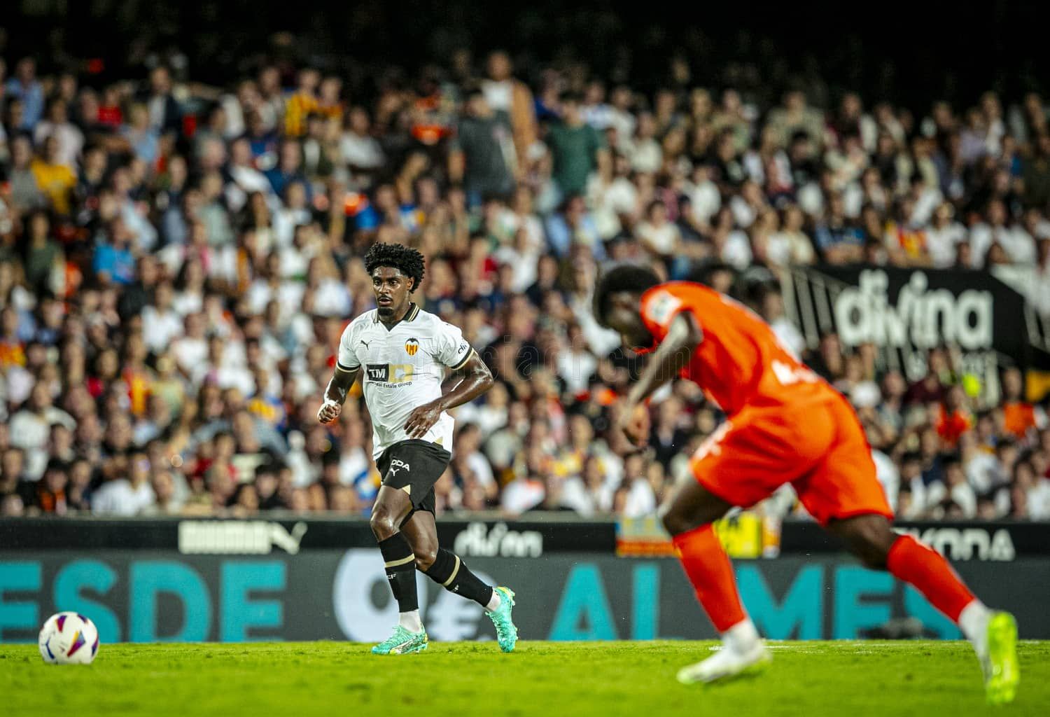  Thierry, en el Valencia CF - Real Sociedad.