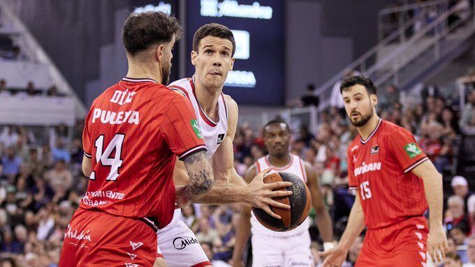 Valencia Basket sufre pero gana en Granada (81-88)