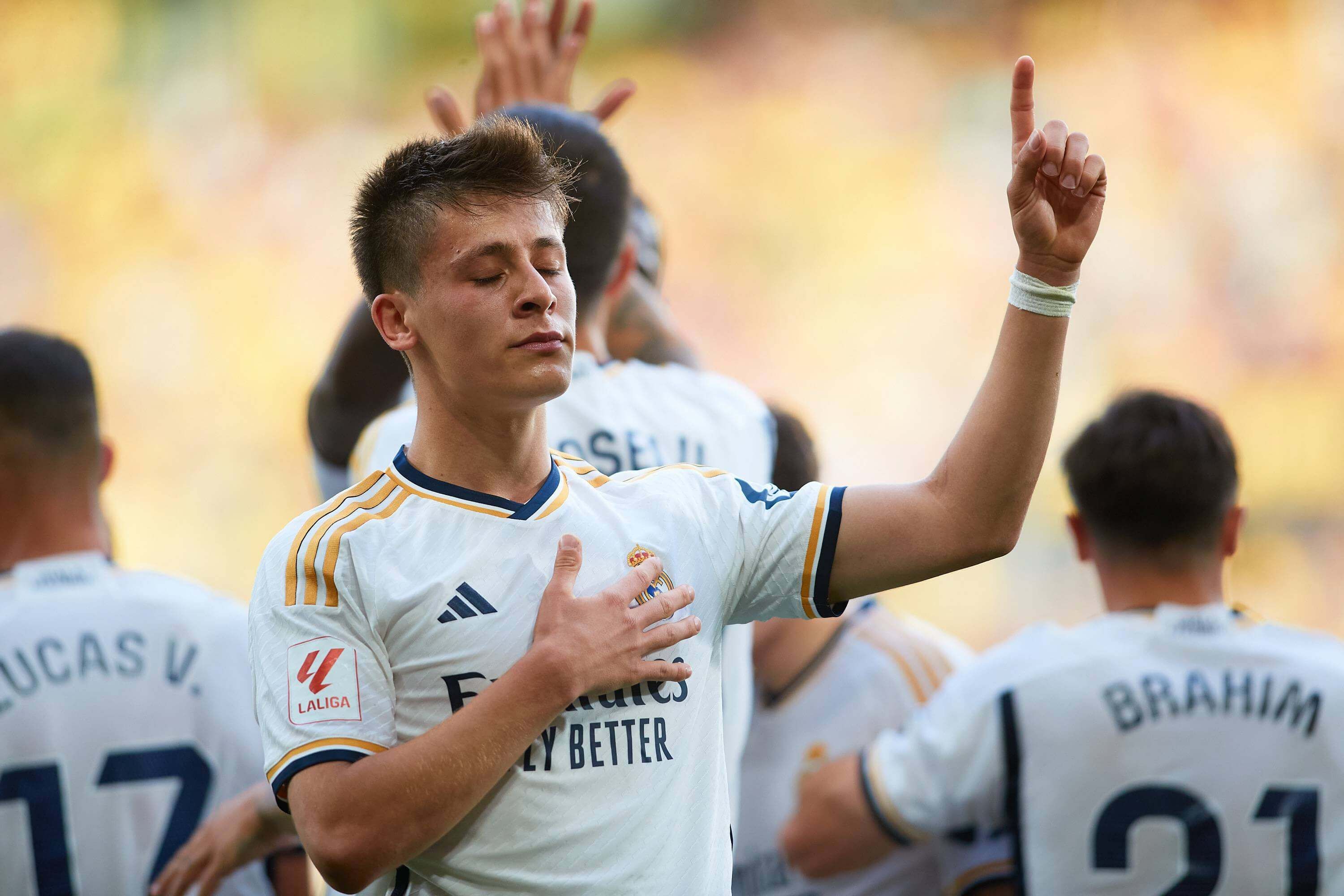 Arda Güler celebra un gol en el Villarreal-Real Madrid.