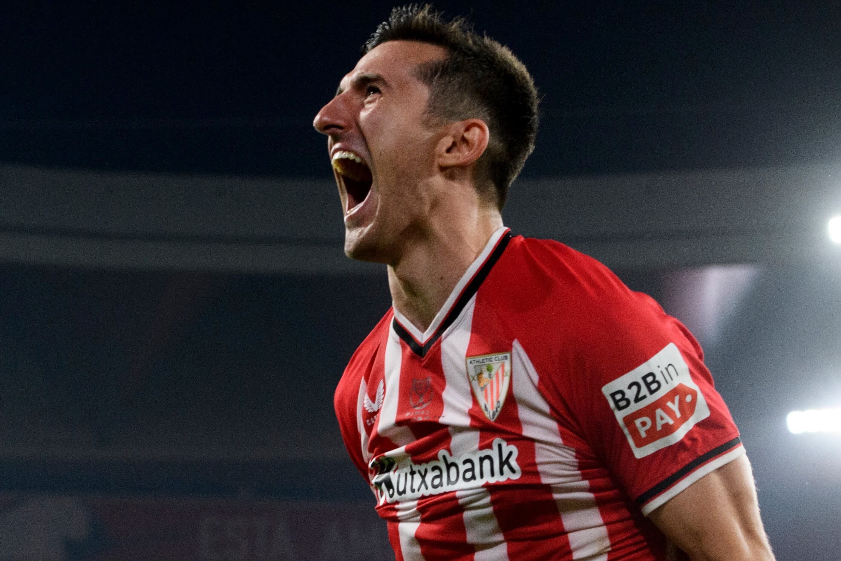  El central Dani Vivian, eufórico en la final de Copa ganada ante el Mallorca en La Cartuja.