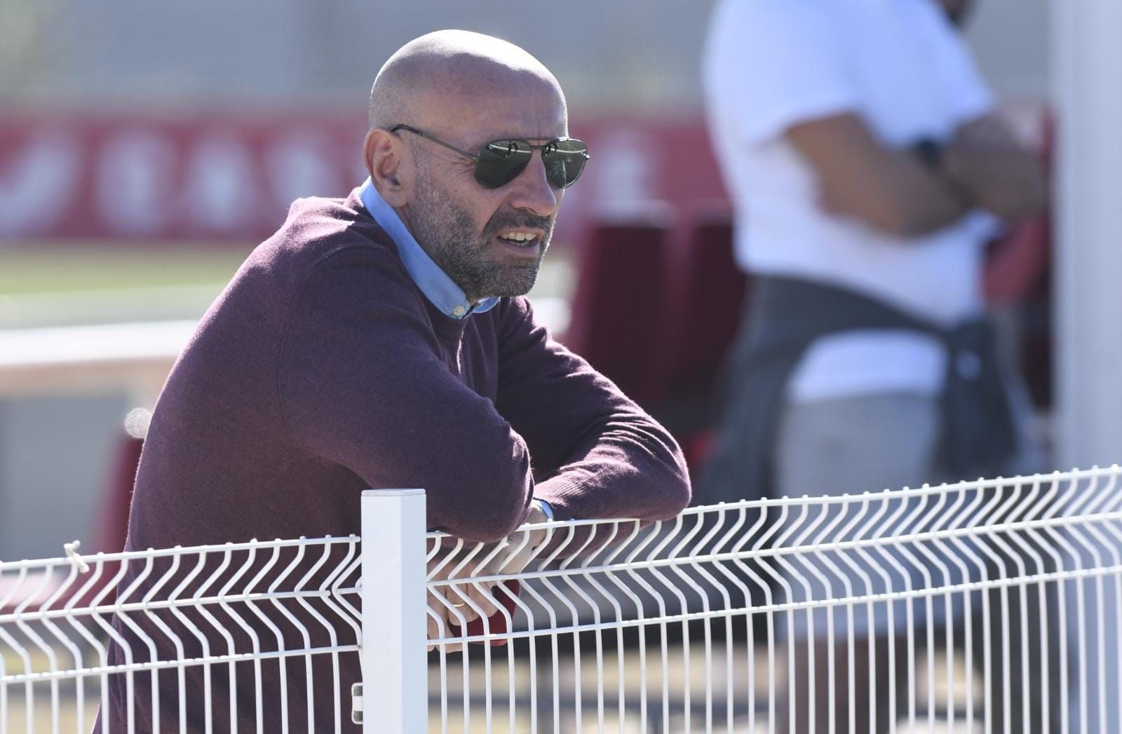  Monchi, presenciando el derbi de juveniles.