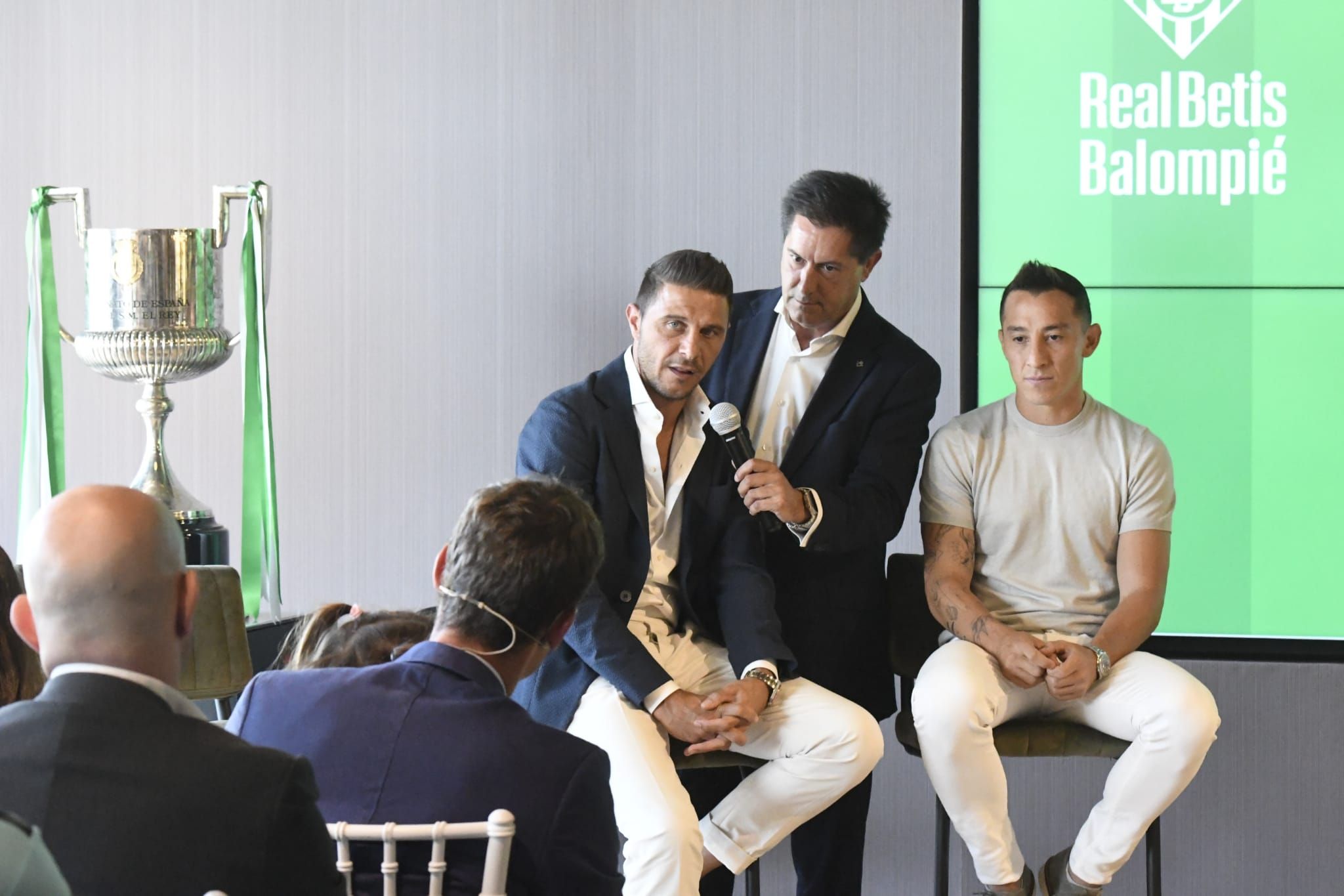  Joaquín Sánchez no ha parado de trabajar desde que colgó las botas.