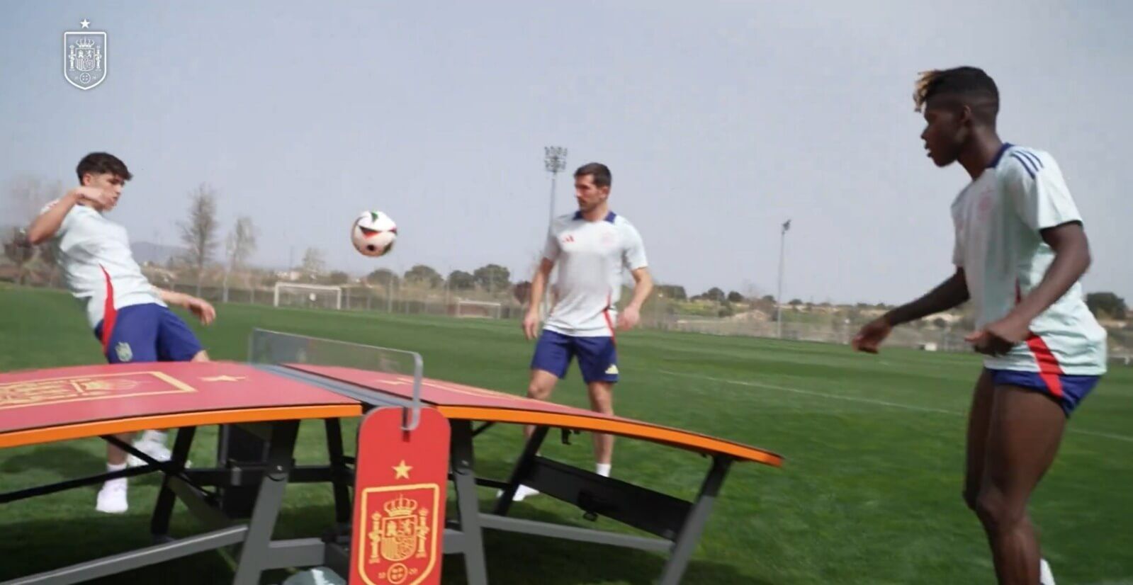 Lamine Yamal, Pau Cubarsí, Daniel Vivian y Nico Williams con España.