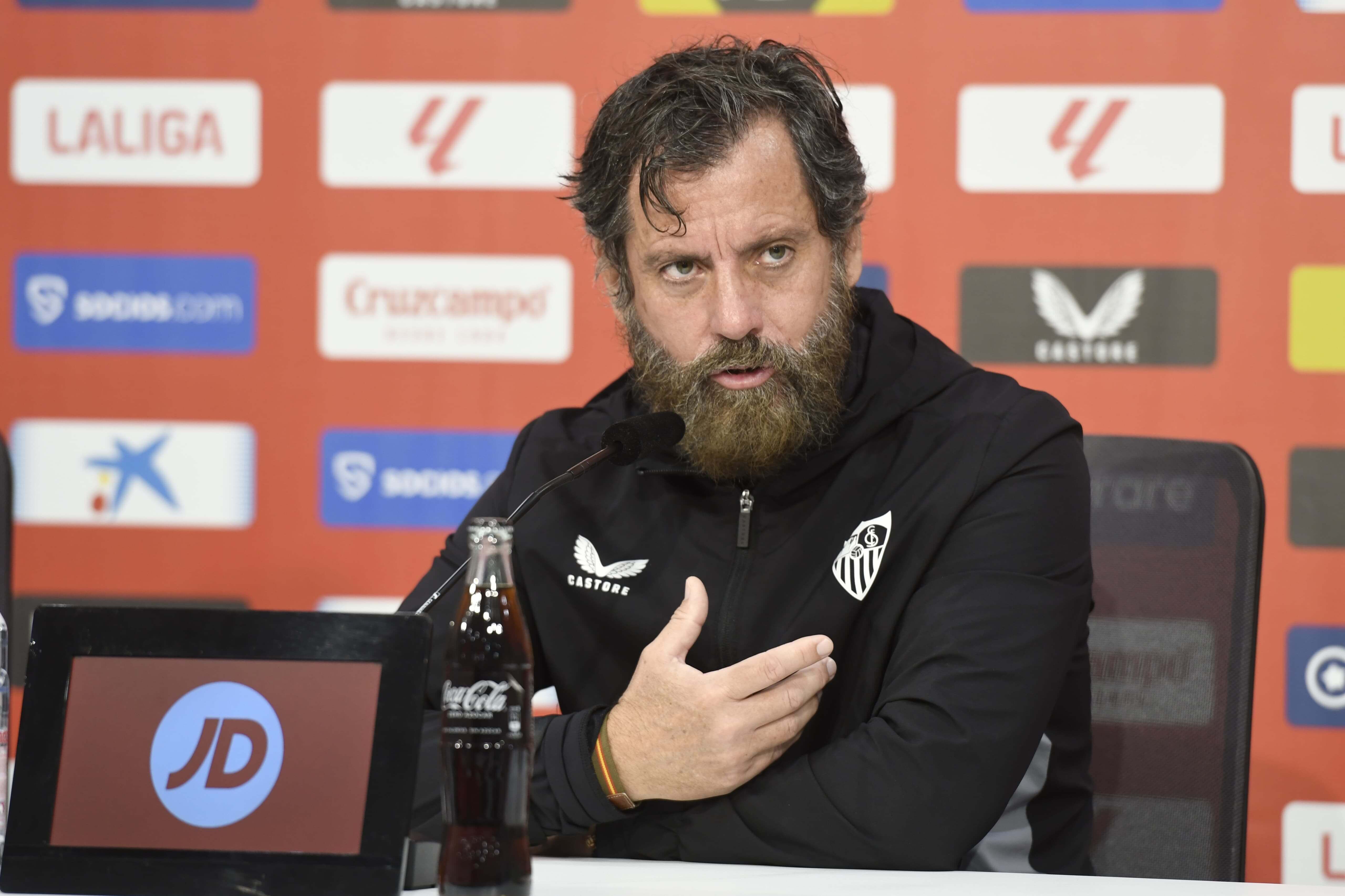  Quique Sánchez Flores, en sala de prensa