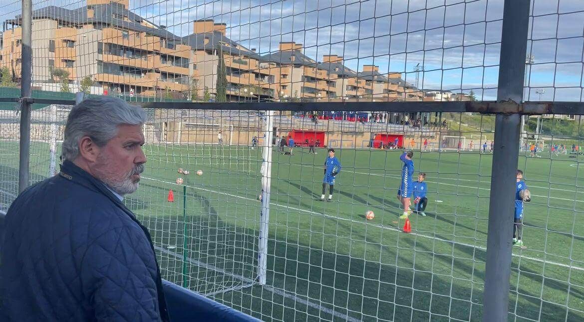  Iñaki Acha, vicepresidente del Rayo Majadahonda (Fuente: ElDesmarque)