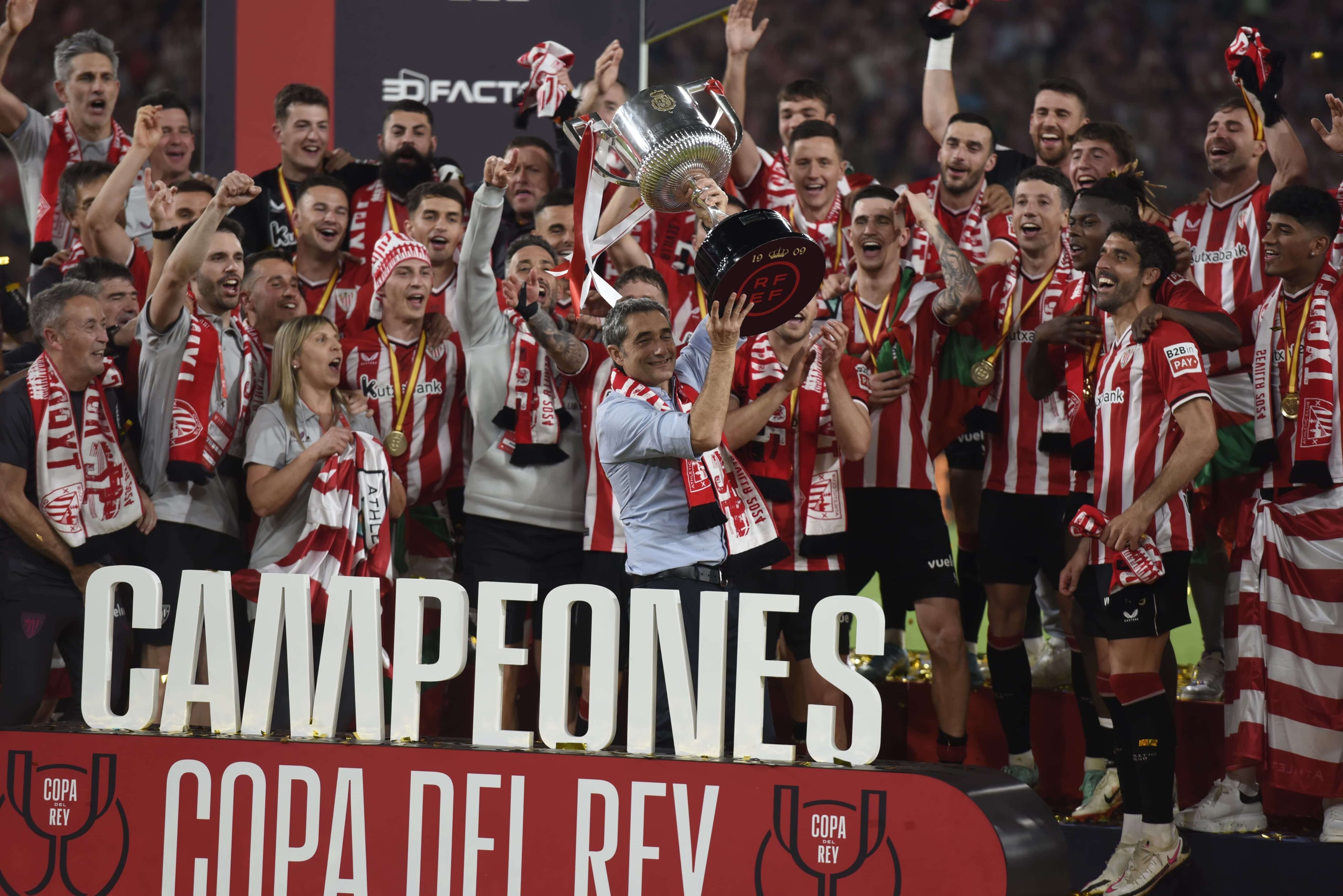  El Athletic celebra el título de Copa del Rey en 'La Cartuja'