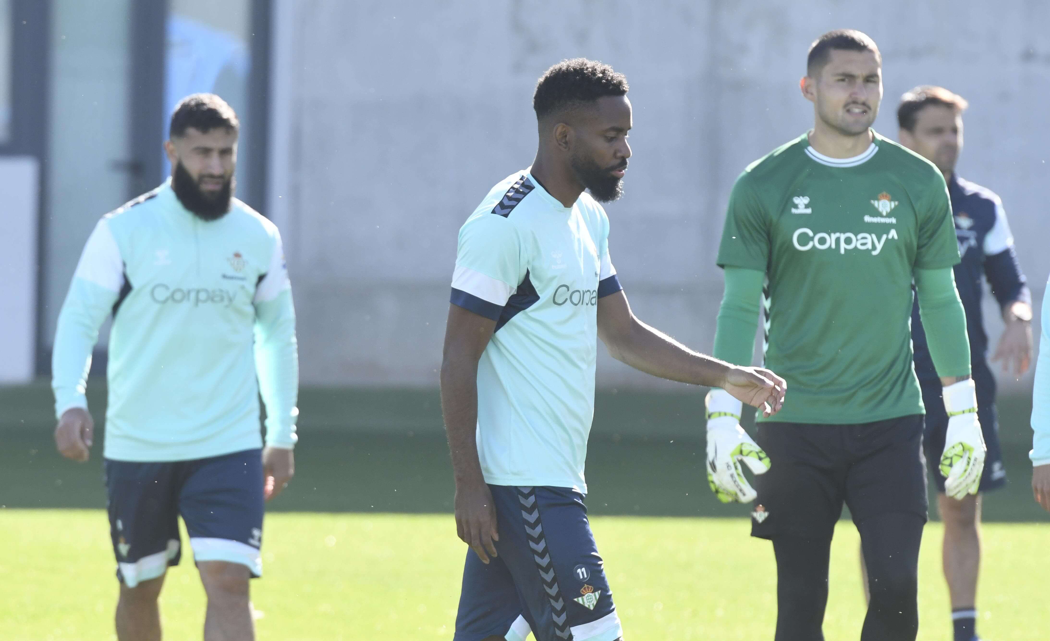 Cedric Bakambu, en el entrenamiento del Betis