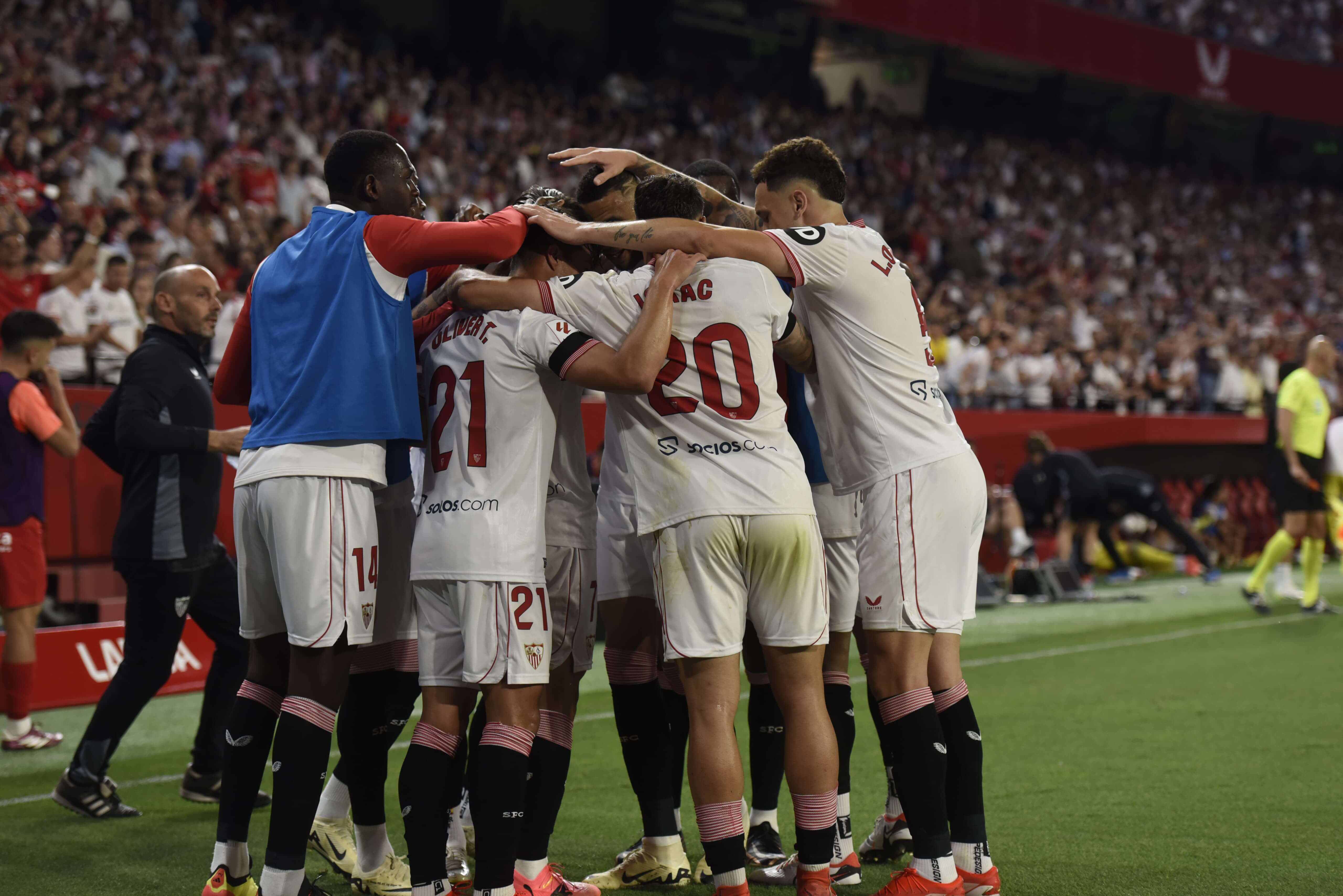  La celebración del gol de En-Nesyri en el Sevilla - Mallorca