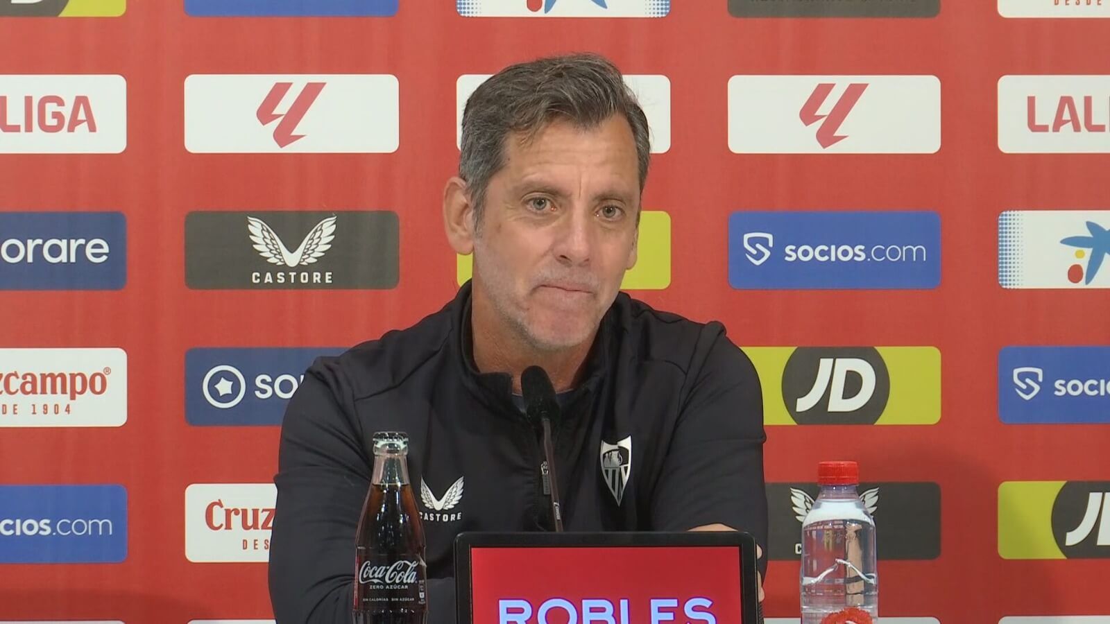 Quique Sánchez Flores, emocionado en la previa del derbi.