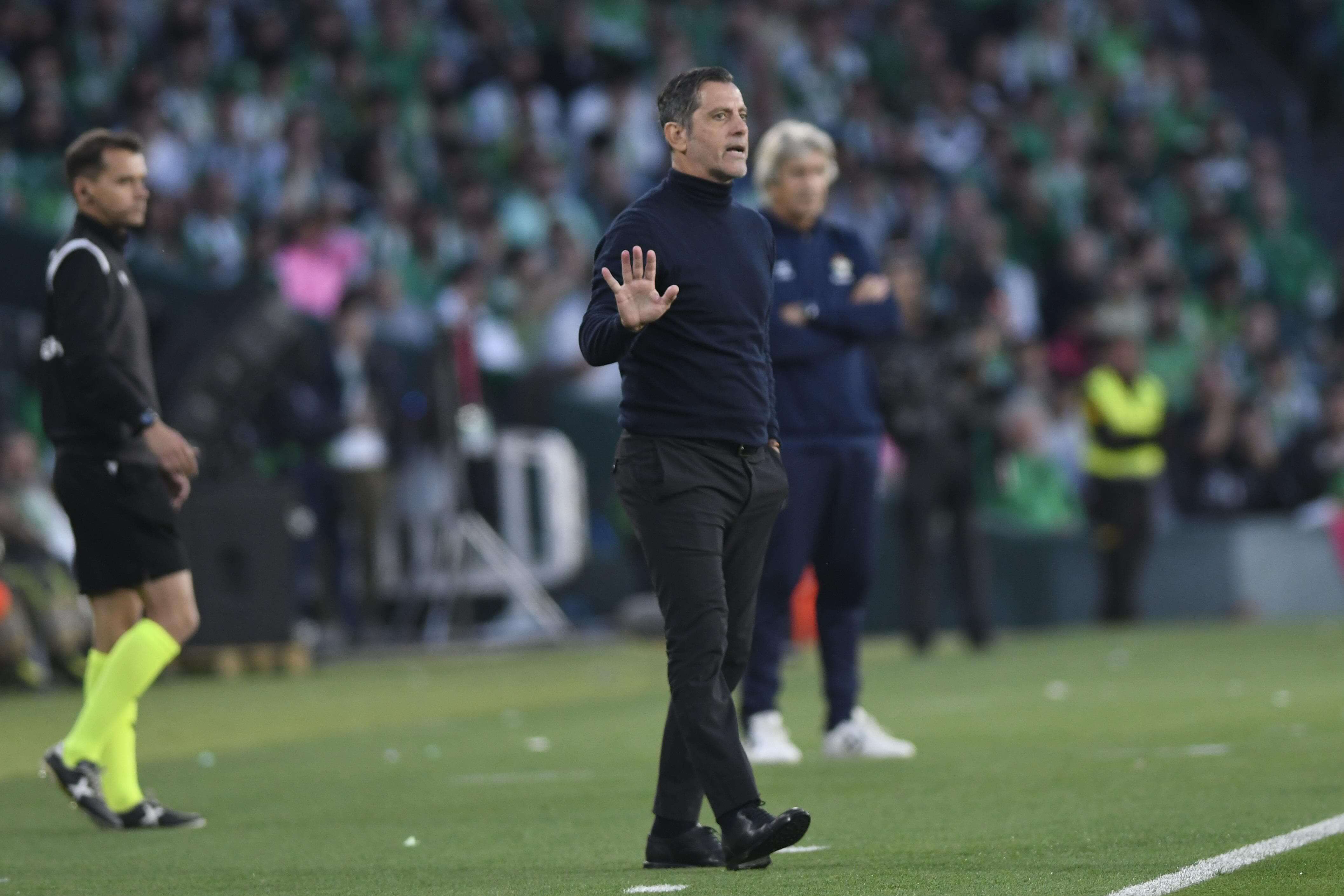 Quique Sánchez Flores, ante el Betis.