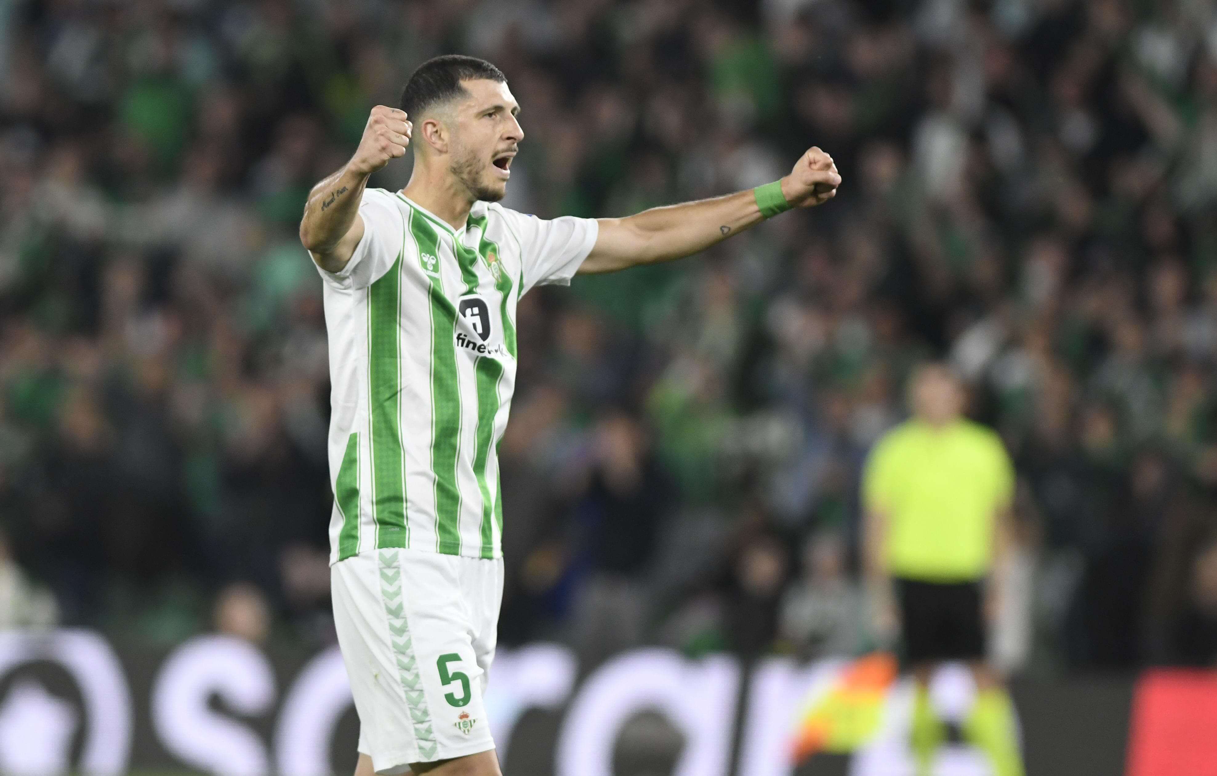  Guido Rodríguez en el derbi contra el Sevilla