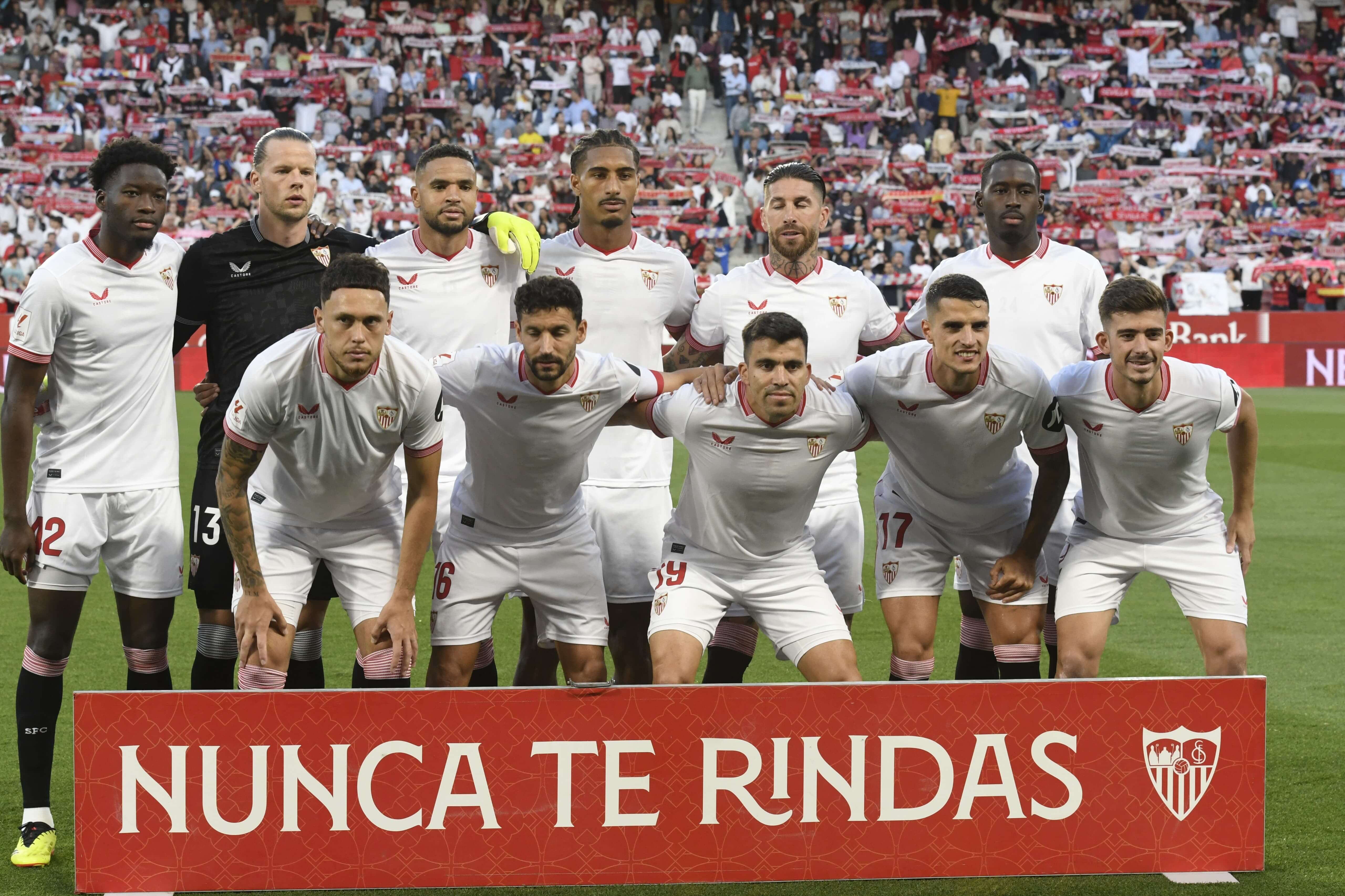  El once del Sevilla ante el Granada.