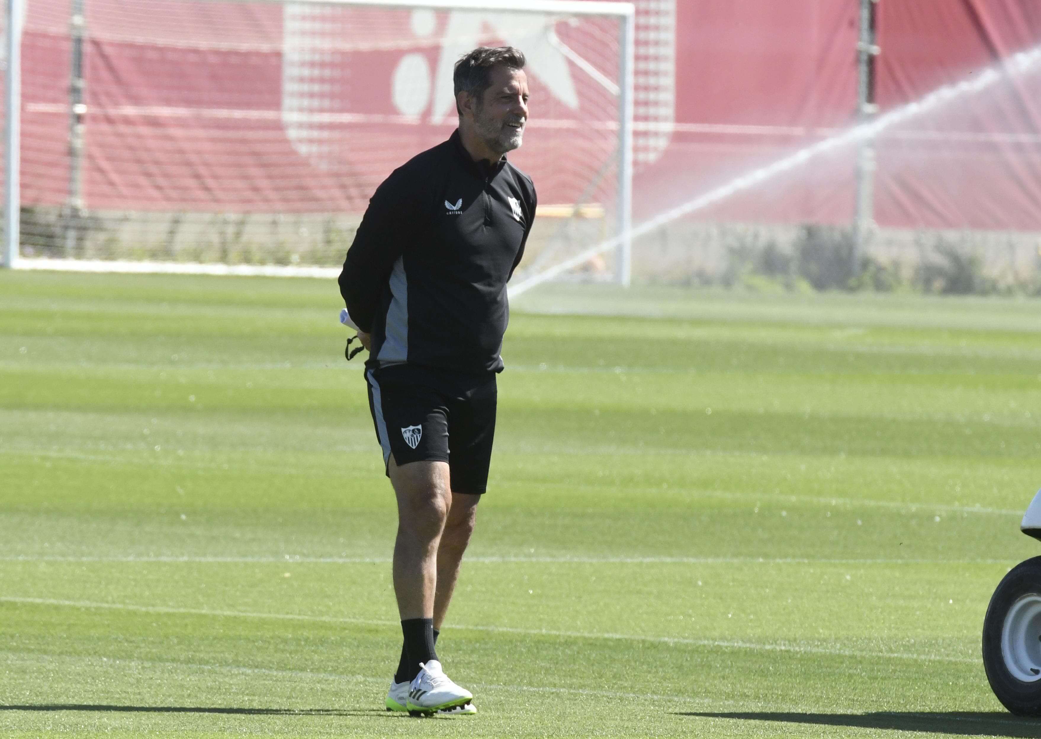  Quique Sánchez Flores en el entrenamiento del Sevilla.
