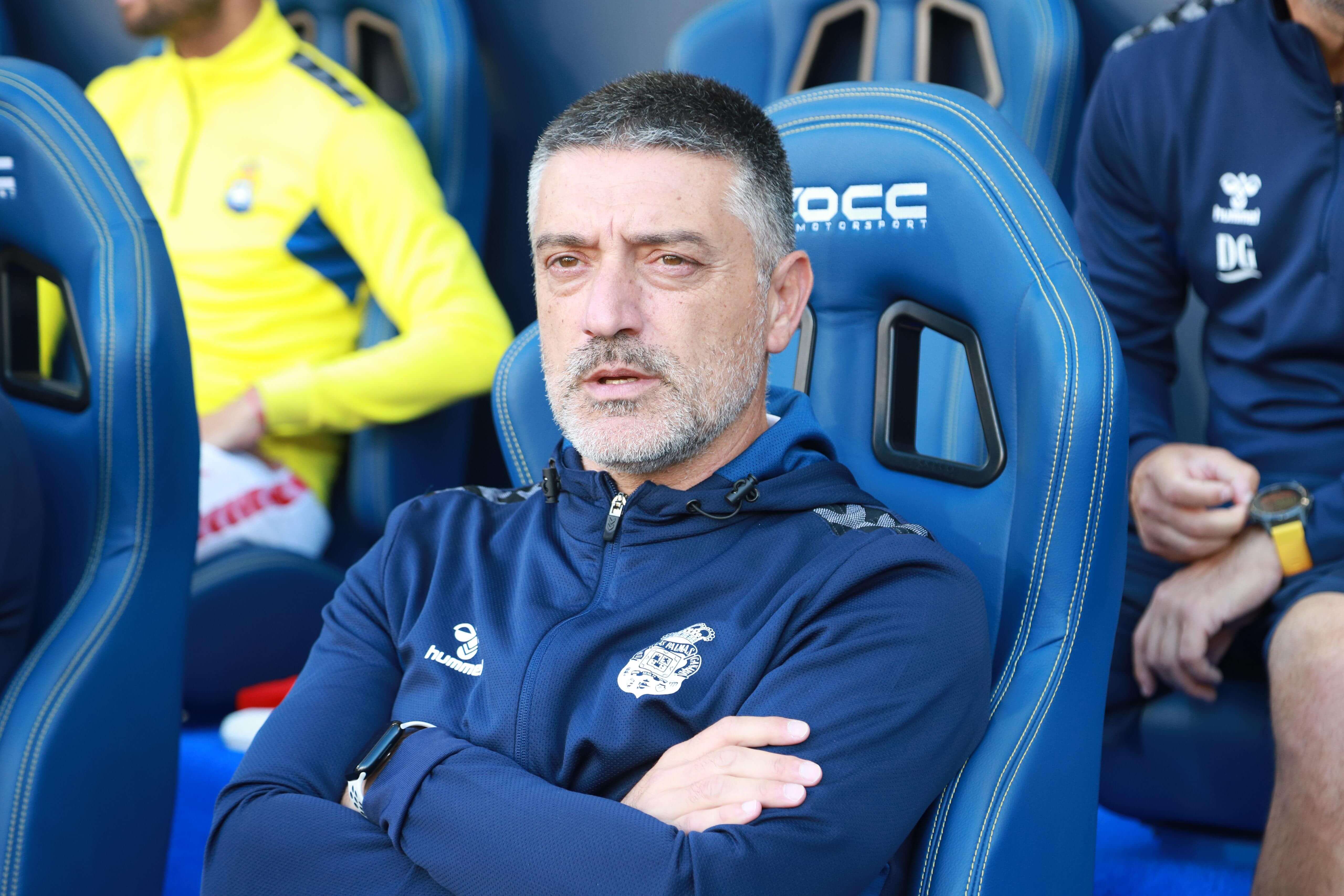 García Pimienta, en el partido entre el Cádiz y Las Palmas.