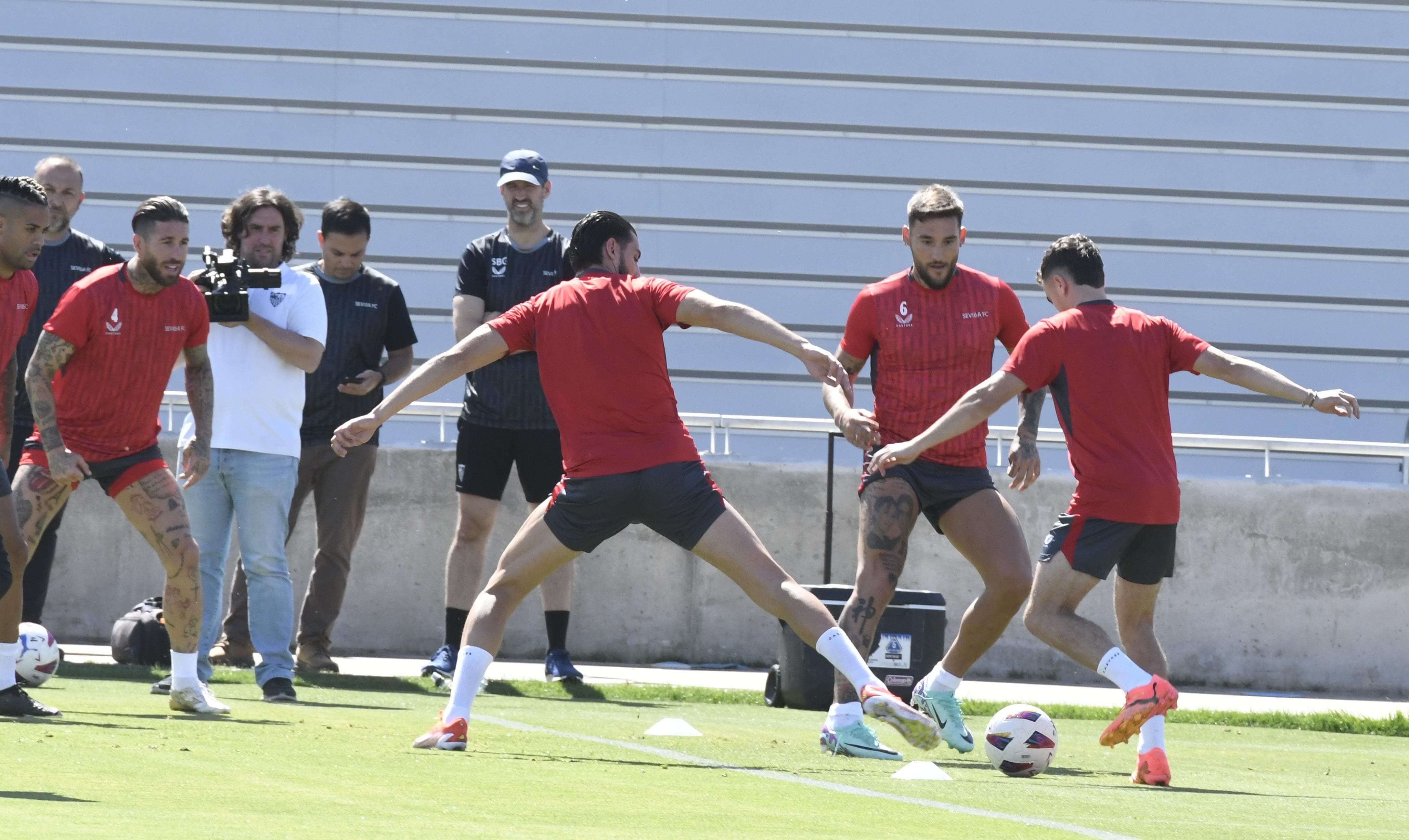  Nemanja Gudelj, en la sesión del miércoles del Sevilla.