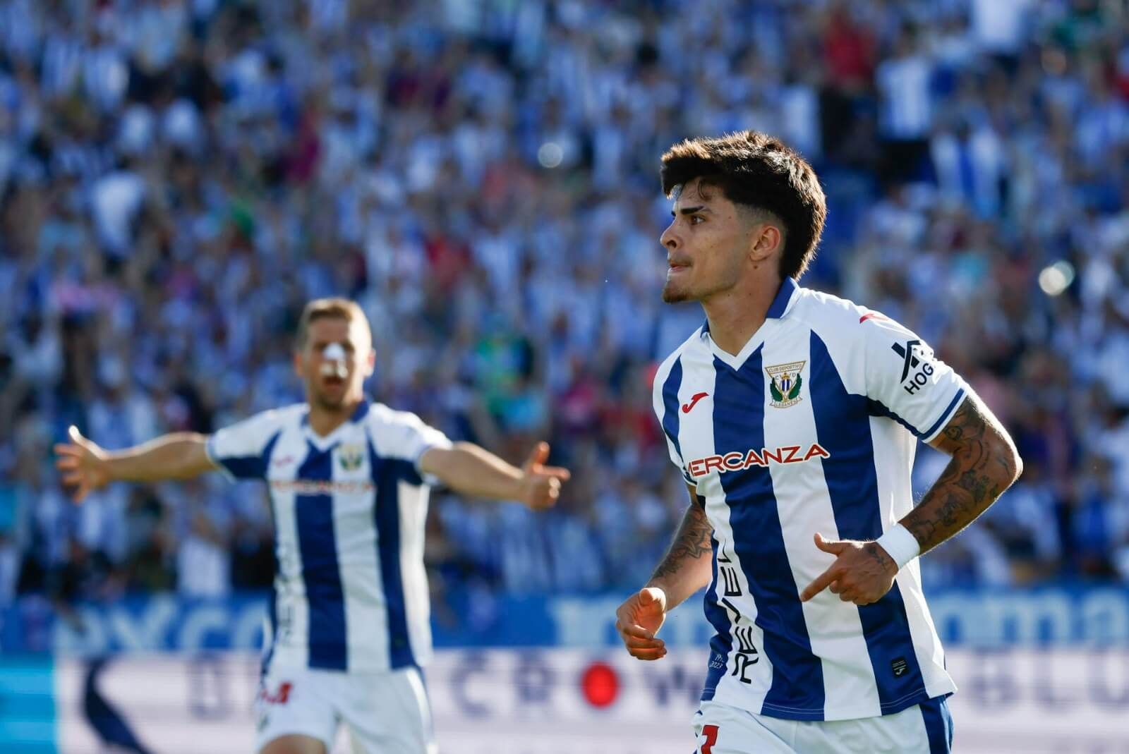  Juan Cruz celebra su gol ante el Elche (LALIGA)