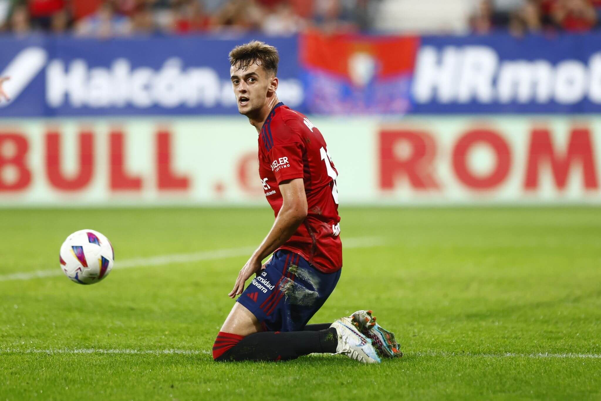 Aimar Oroz en un encuentro como futbolista rojillo (Foto: CA Osasuna).