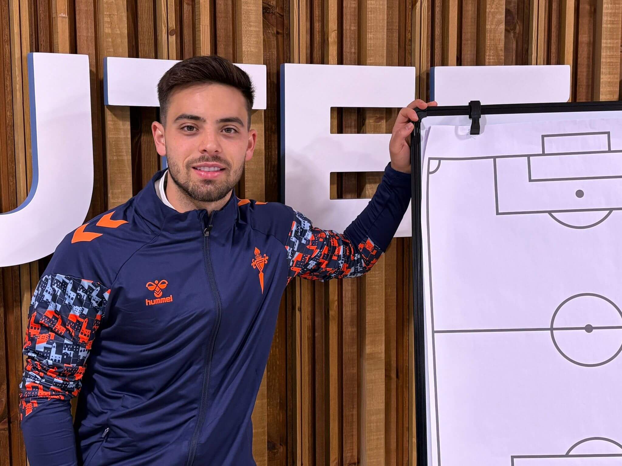  Fran Beltrán, jugador del Celta de Vigo.