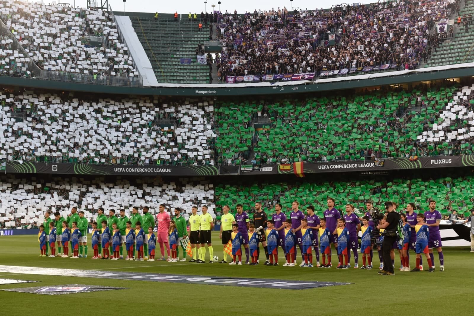 La alineación del Betis contra la Fiorentina