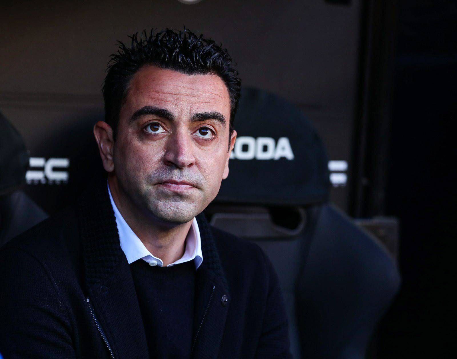  Xavi, en el banquillo de Mestalla