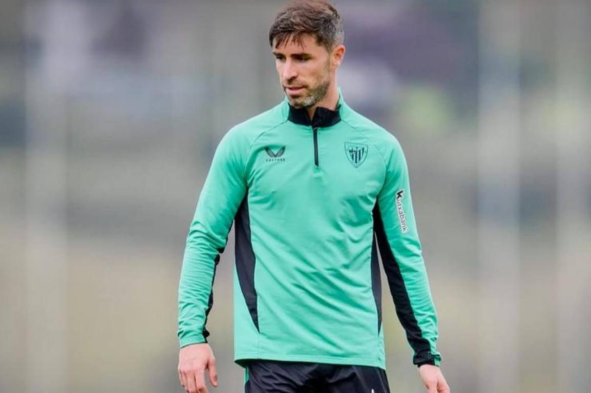 El central Yeray Álvarez, en el trabajo en Lezama.