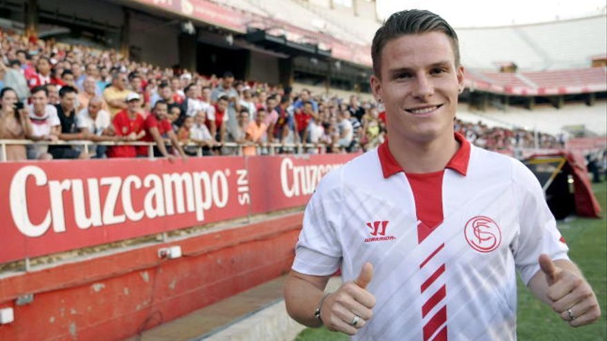  Kevin Gameiro, en su presentación con el Sevilla.