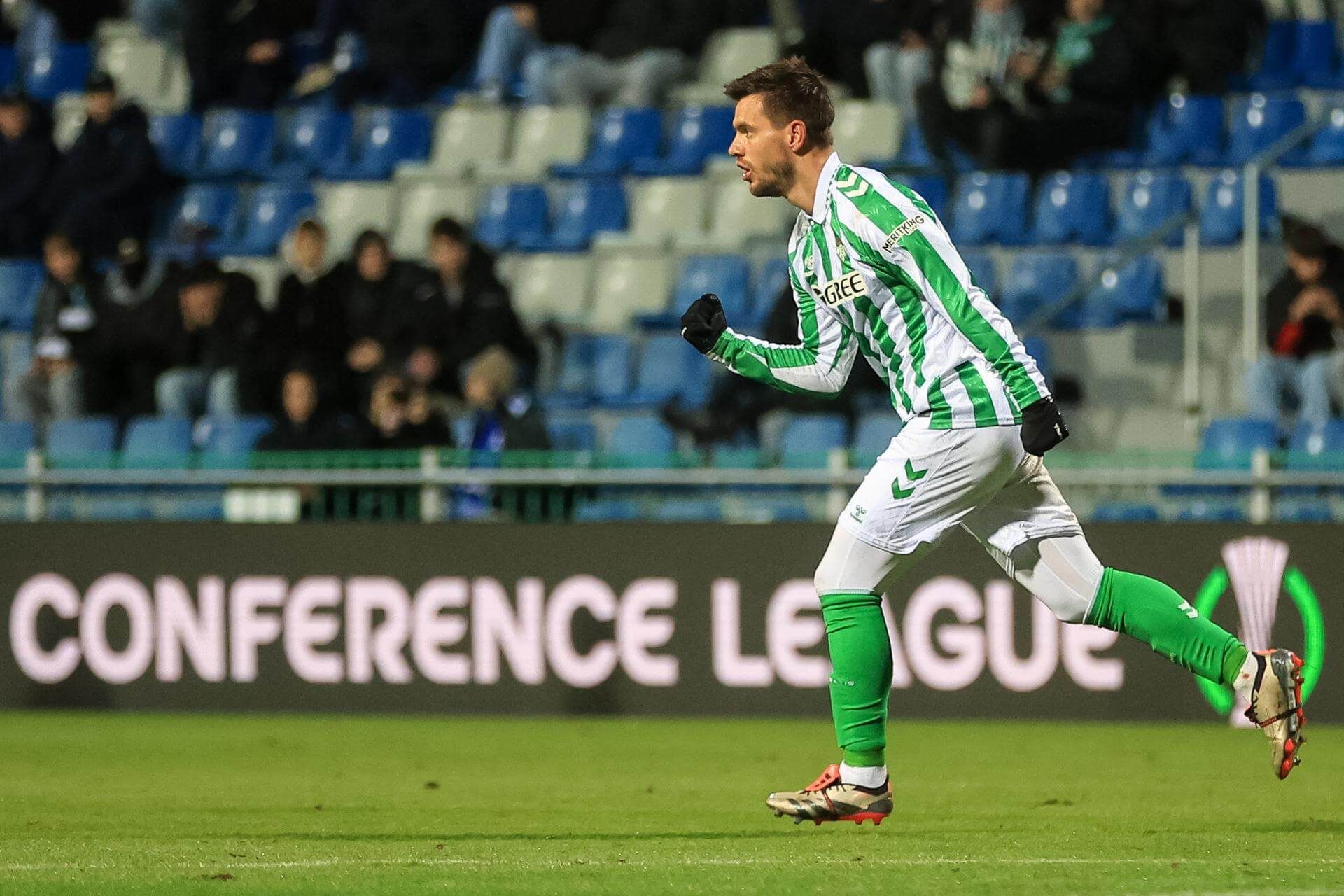Lo Celso celebra su gol al Mlada Bolesvav