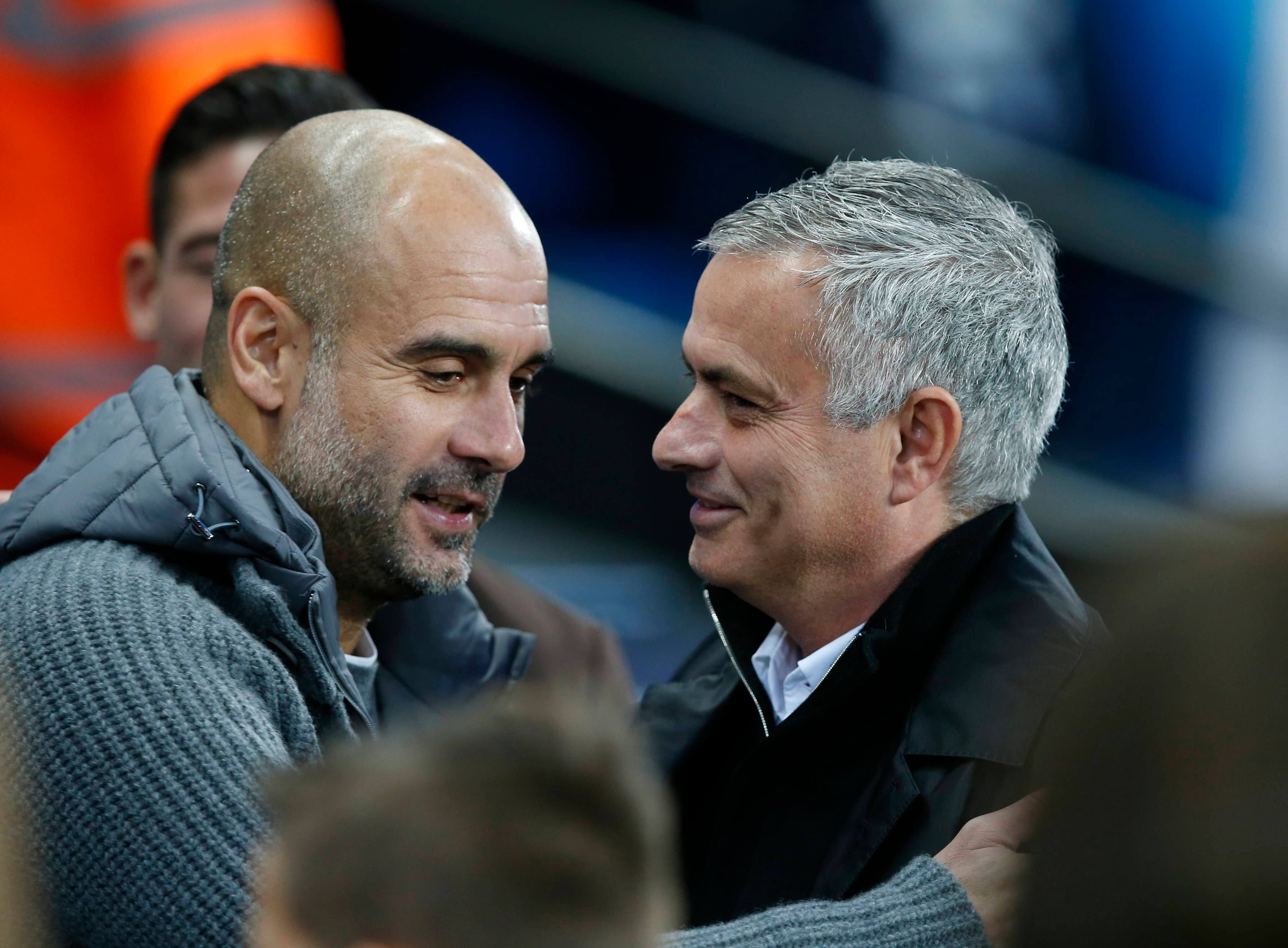  Pep Guardiola y José Mourinho, en un partido entre ambos.
