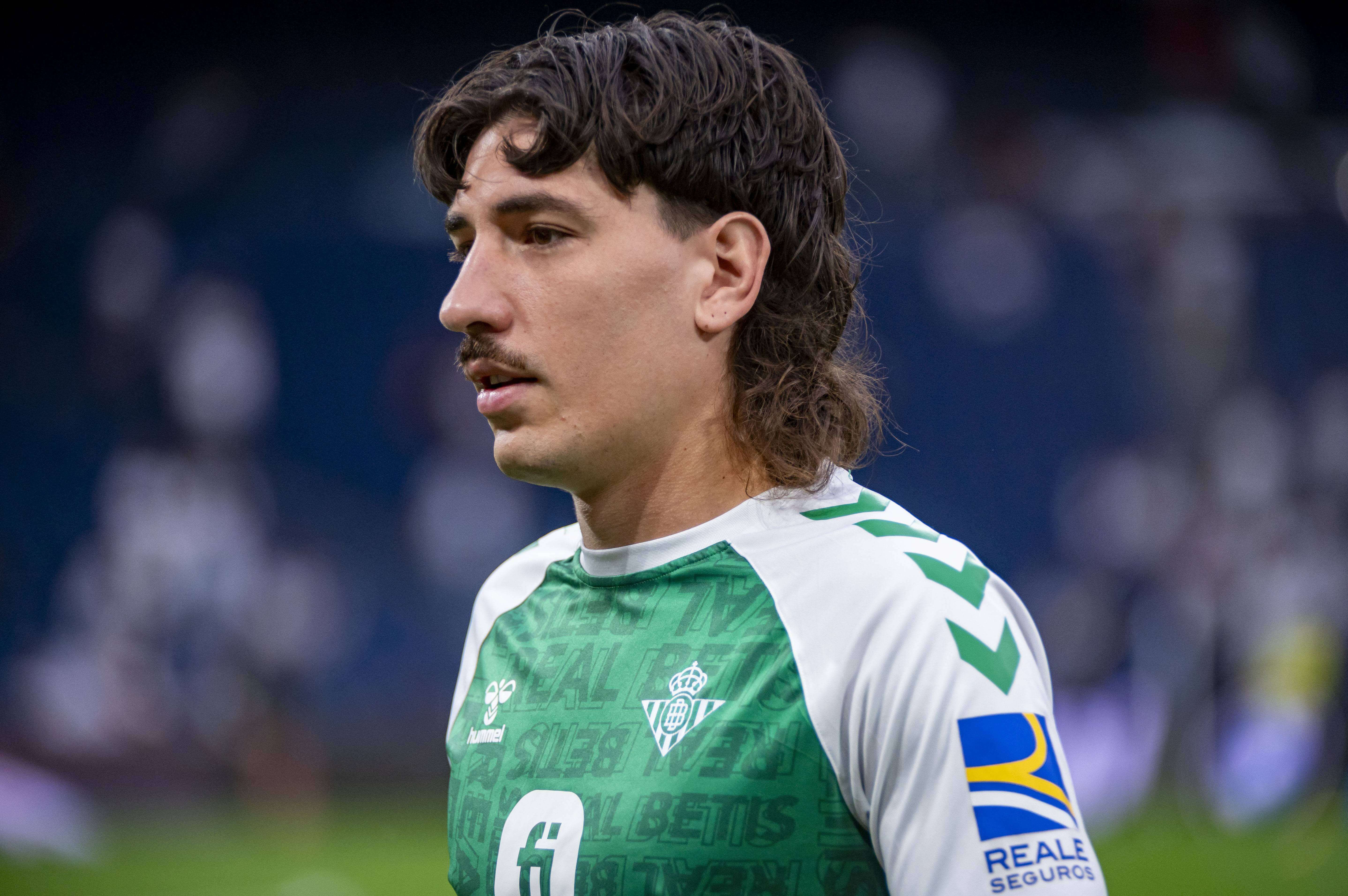  Héctor Bellerín en un partido con el Real Betis (Cordon Press)