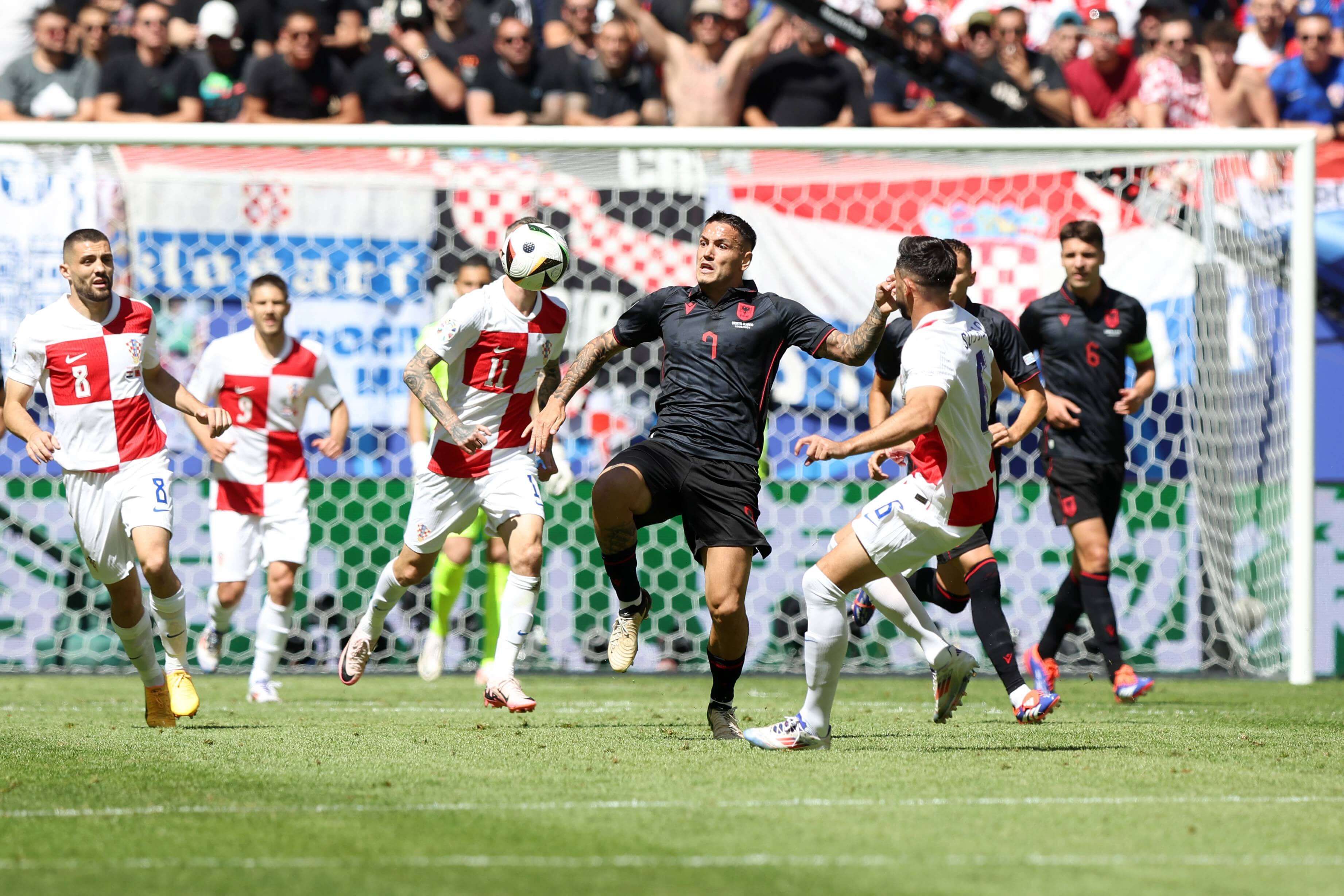 Croacia y Albania se enfrentan en la Eurocopa (Cordon Press)