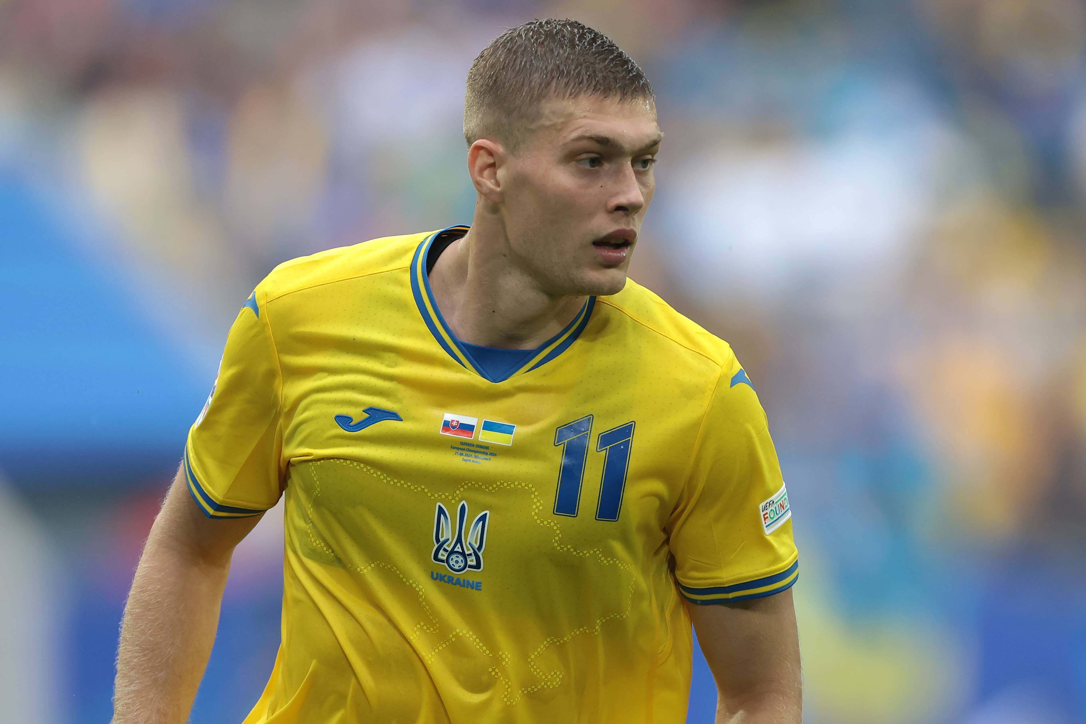  Dovbyk jugando la Eurocopa con Ucrania (Cordon Press)