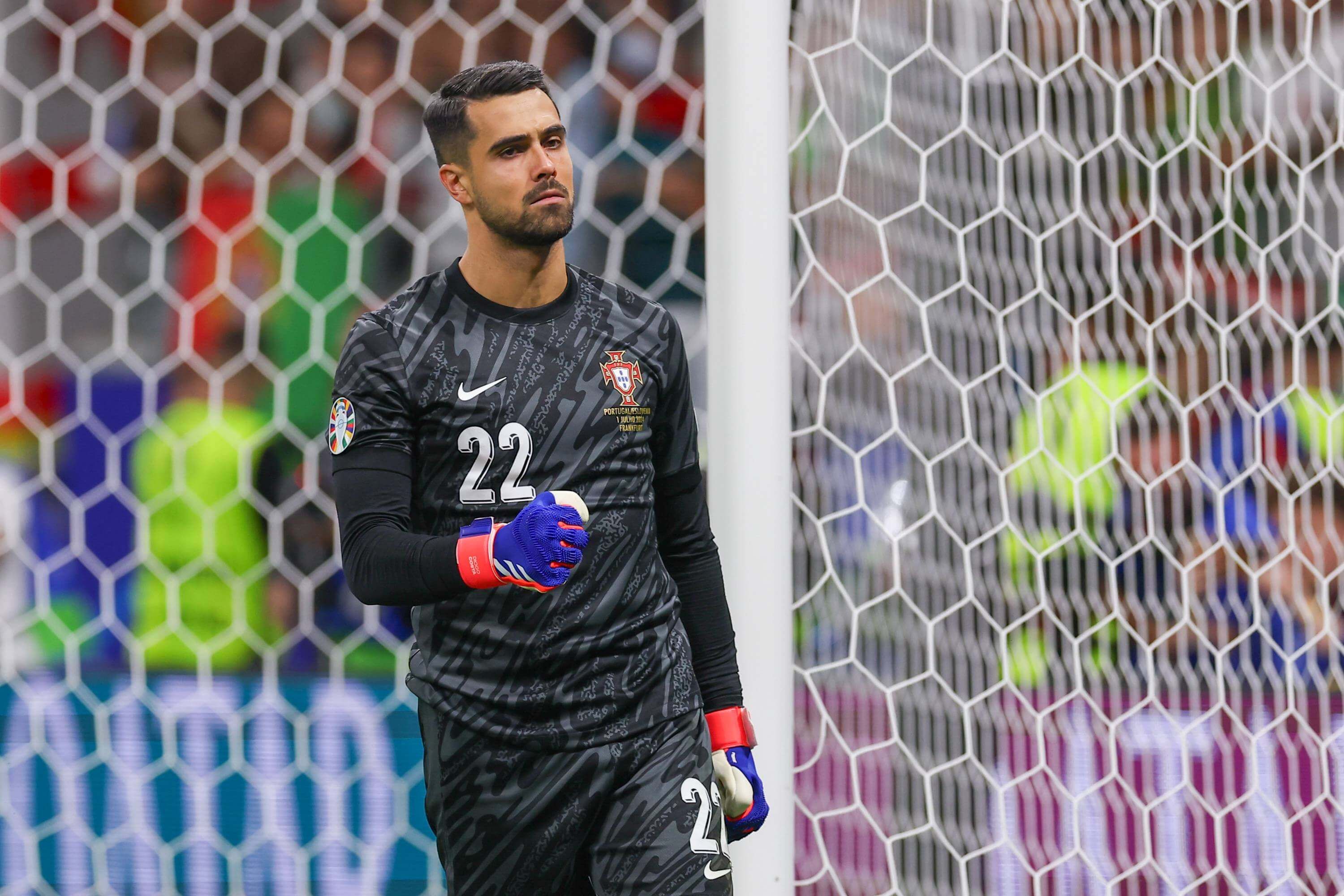 Diogo Costa en el partido ante Eslovenia en la Eurocopa 2024