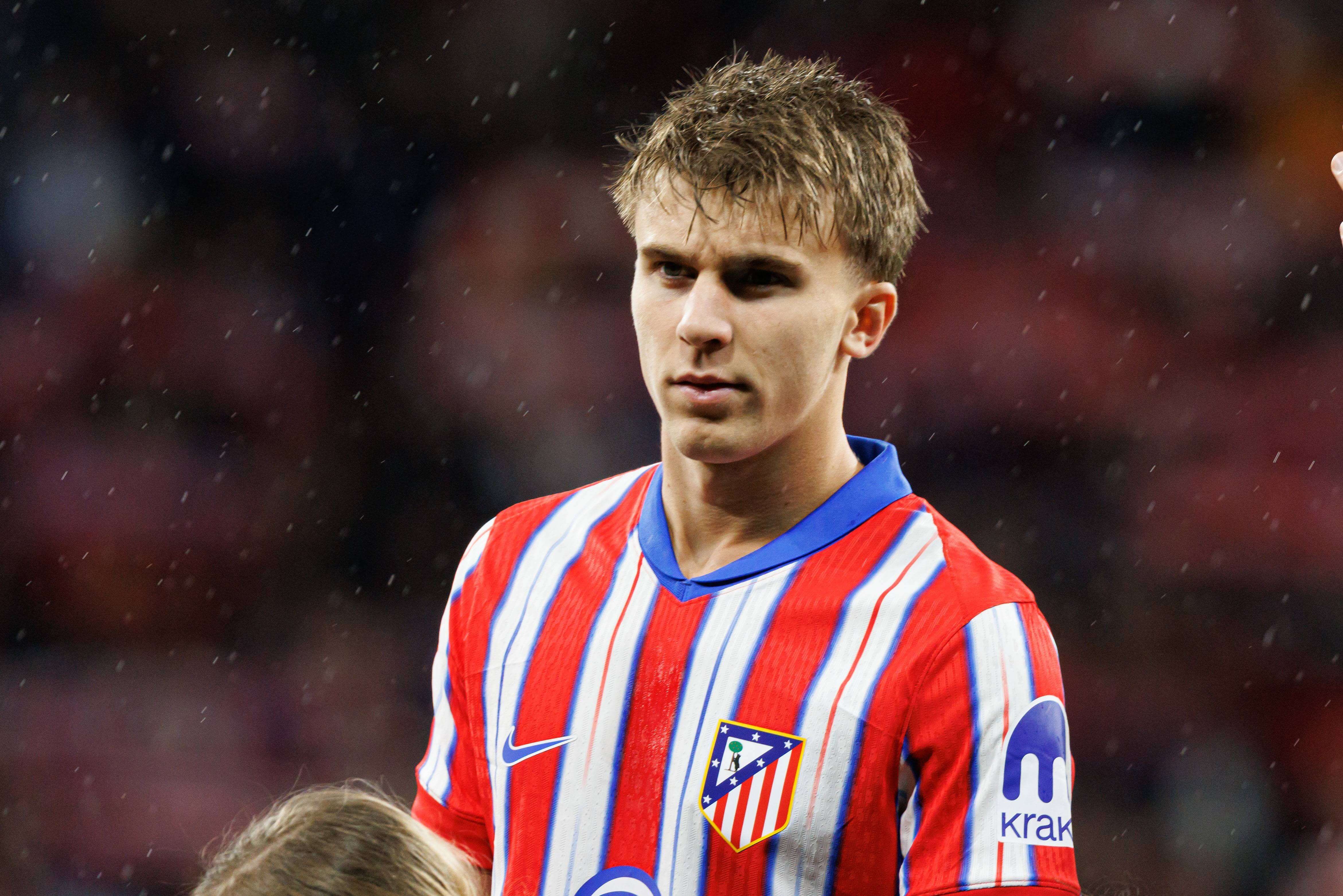 Pablo Barrios, con la camiseta del Atlético de Madrid y el logo de Nike (Cordon Press)