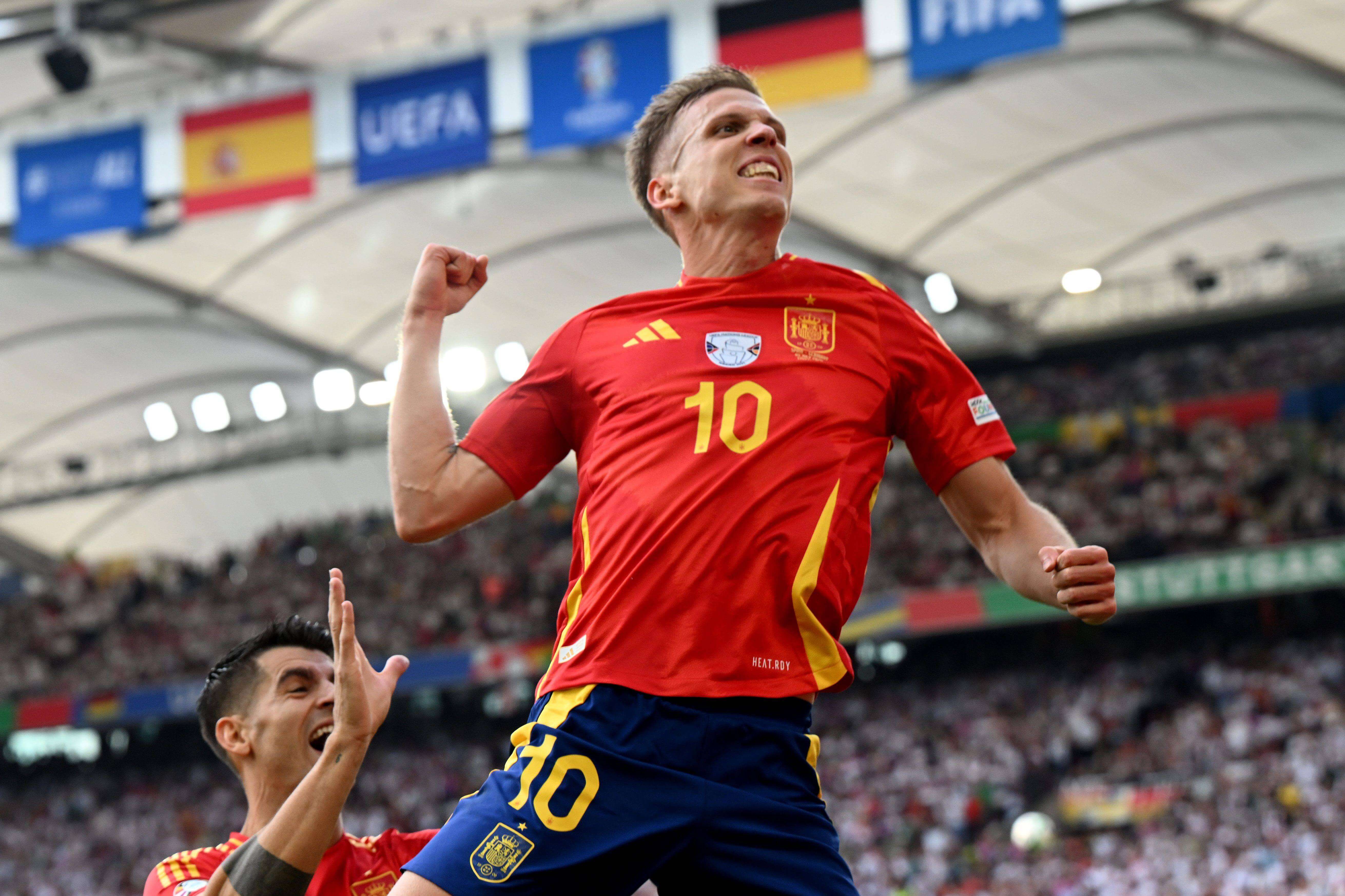  Dani Olmo celebrando el gol ante Alemania