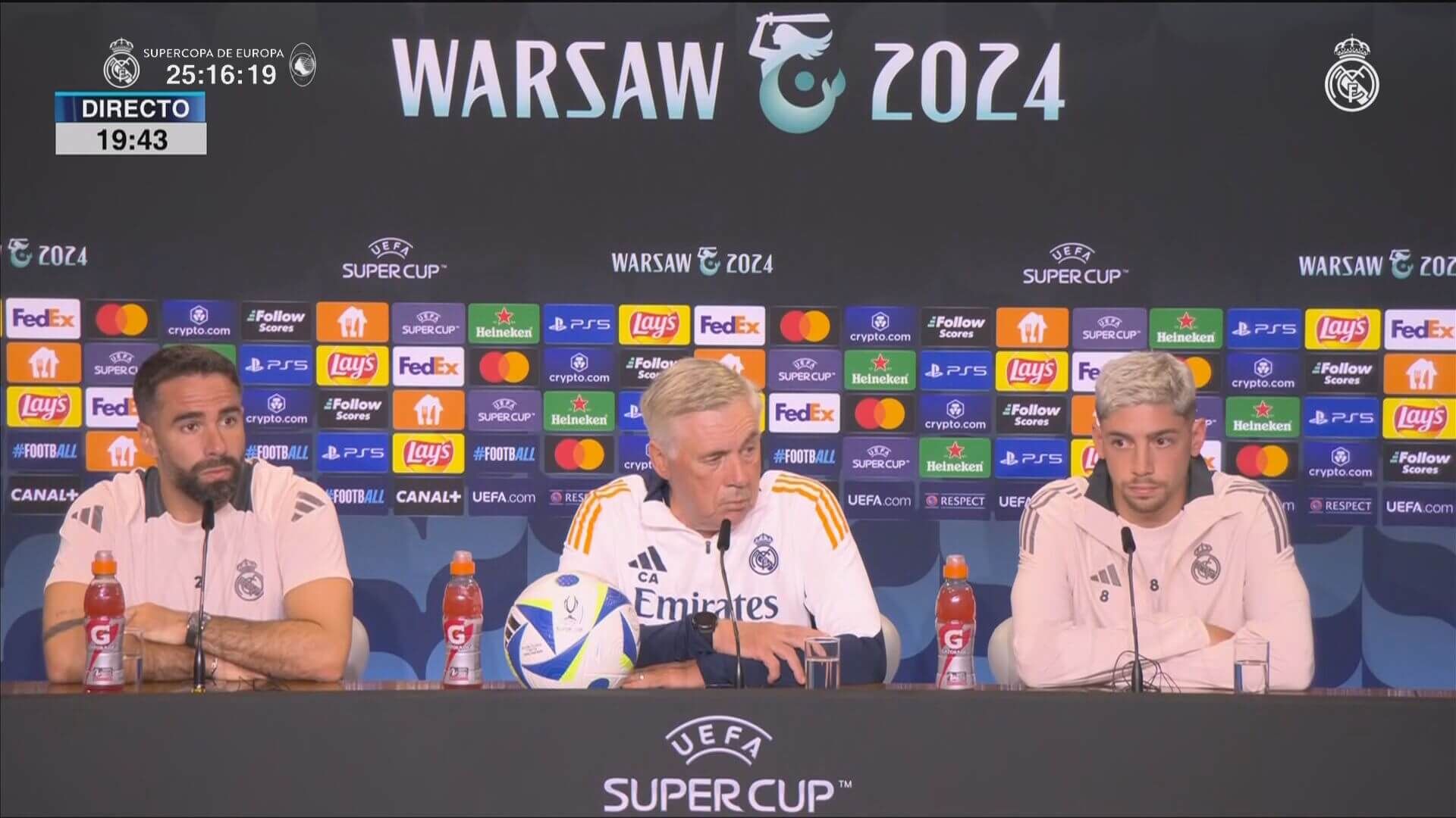  Carvajal, Ancelotti y Valverde, en la rueda de prensa previa a la Supercopa de Europa.