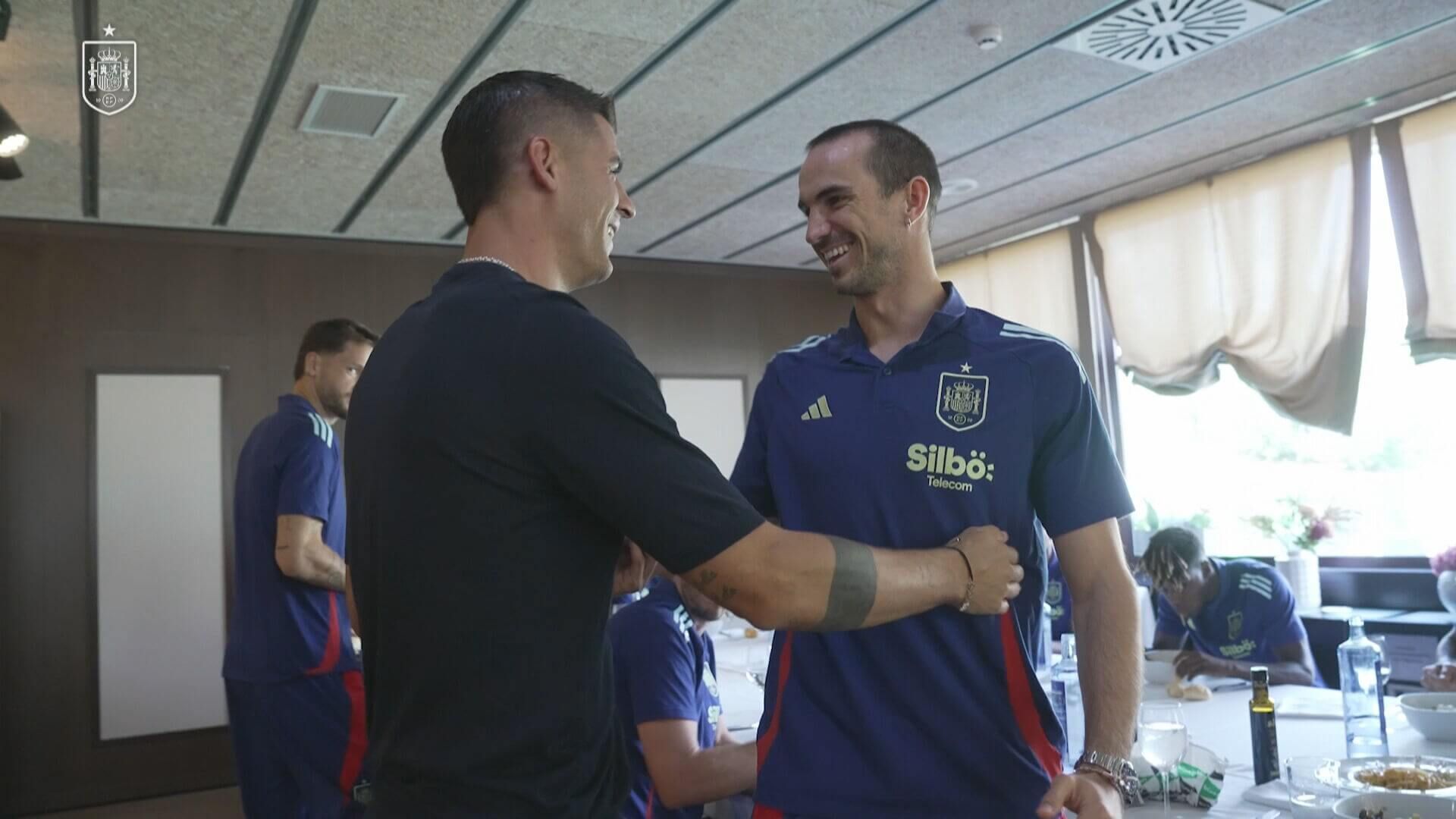  Álvaro Morata con Fabián Ruiz (Fuente: SeFutbol)