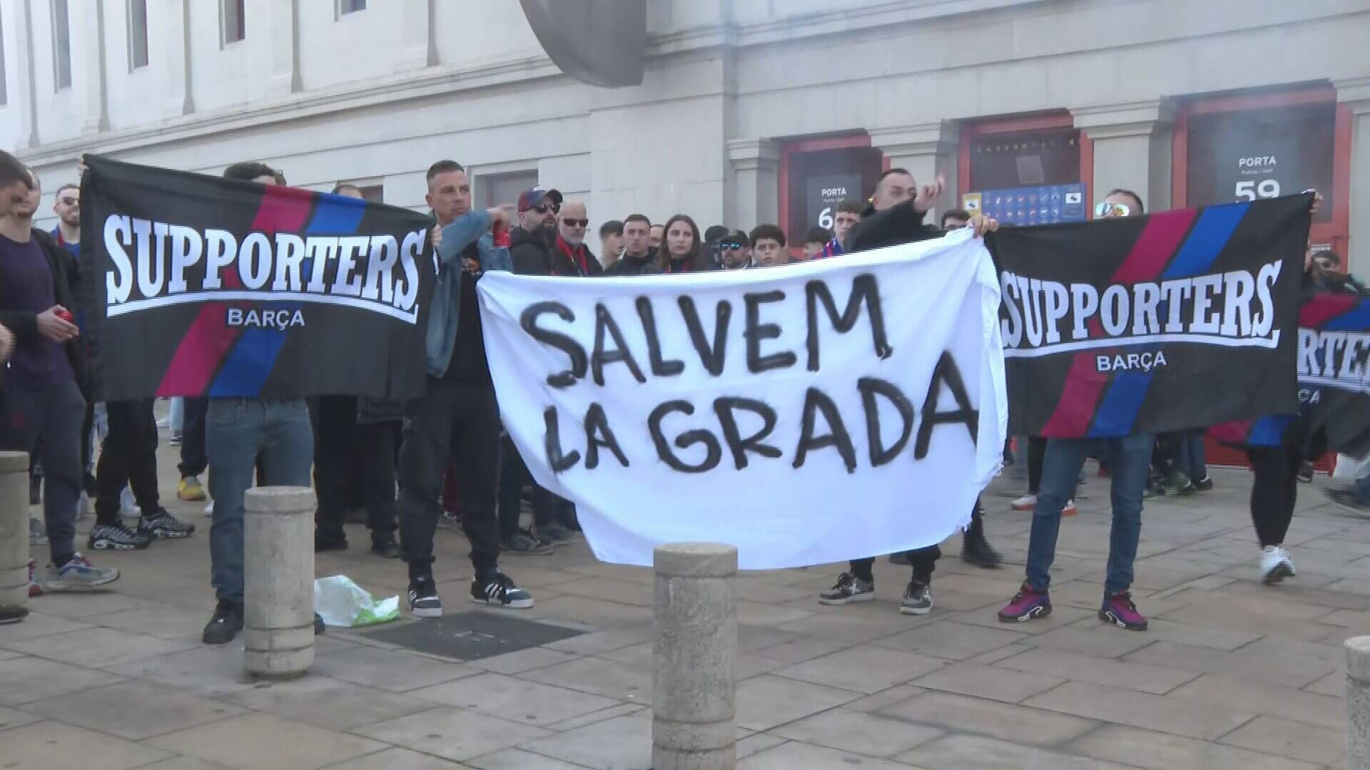  Protesta de la grada de animación del FC Barcelona (ElDesmarque)