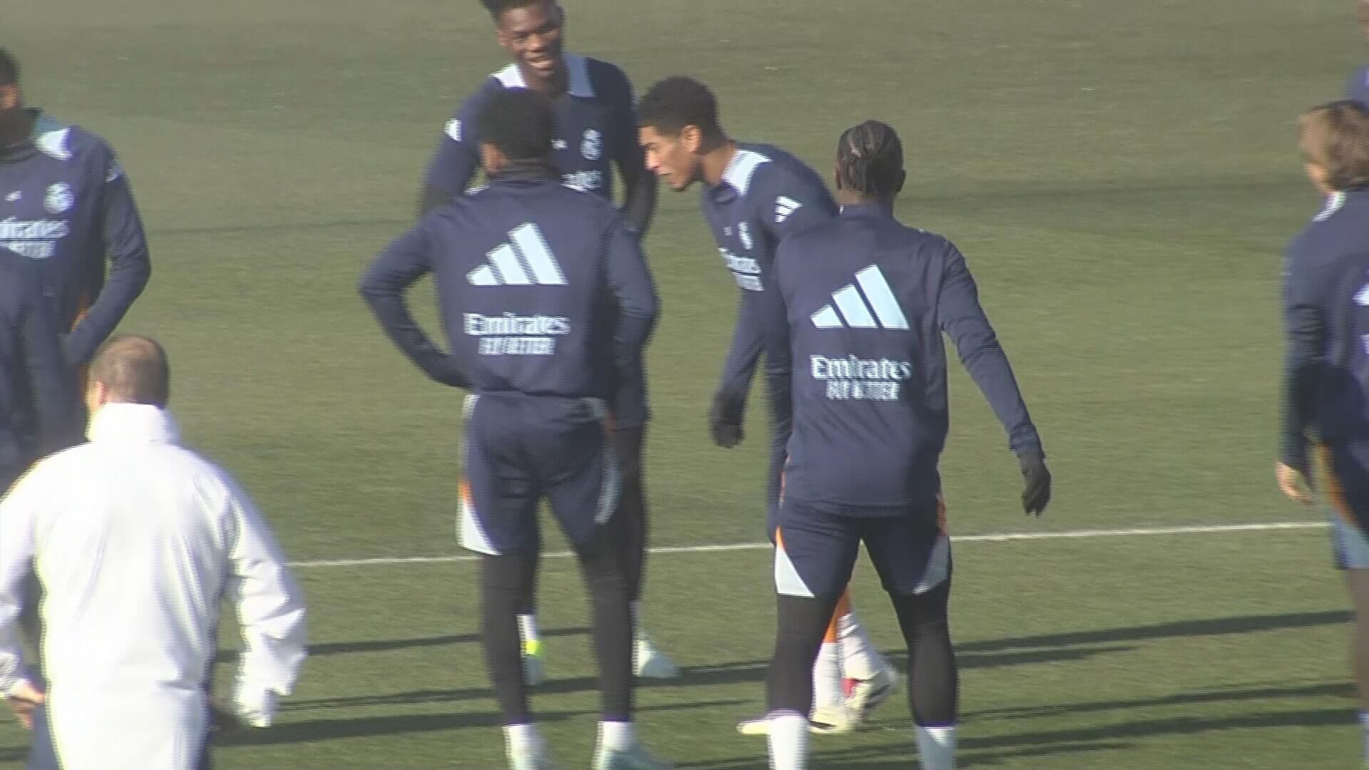  Jude Bellingham durante el entrenamiento