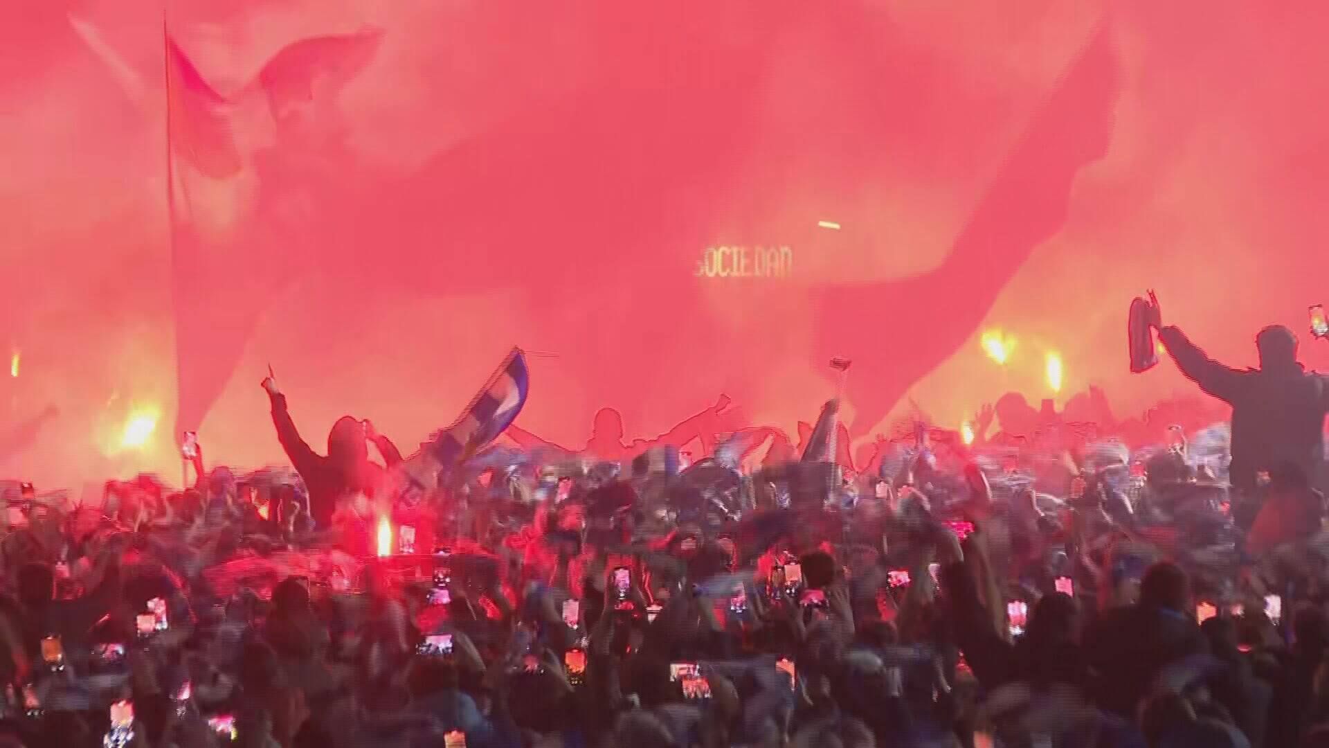La llegada de la Real Sociedad al Reale Arena