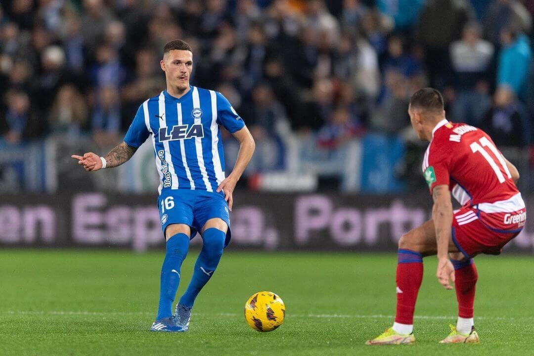  Rafa Marín, en un partido con el Alavés (FOTO: DA),