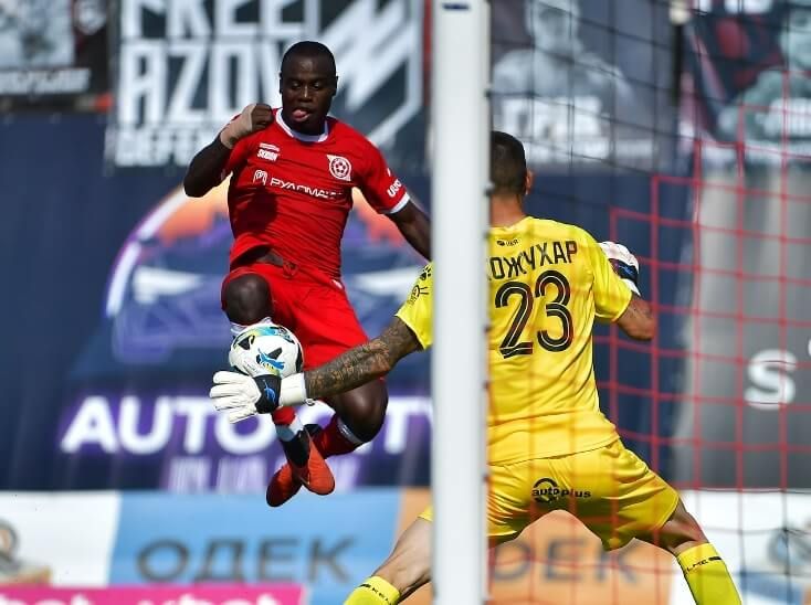  Imagen del partido del Kryvbas contra el KR contra el Veres Rive (foto: Kryvbas).